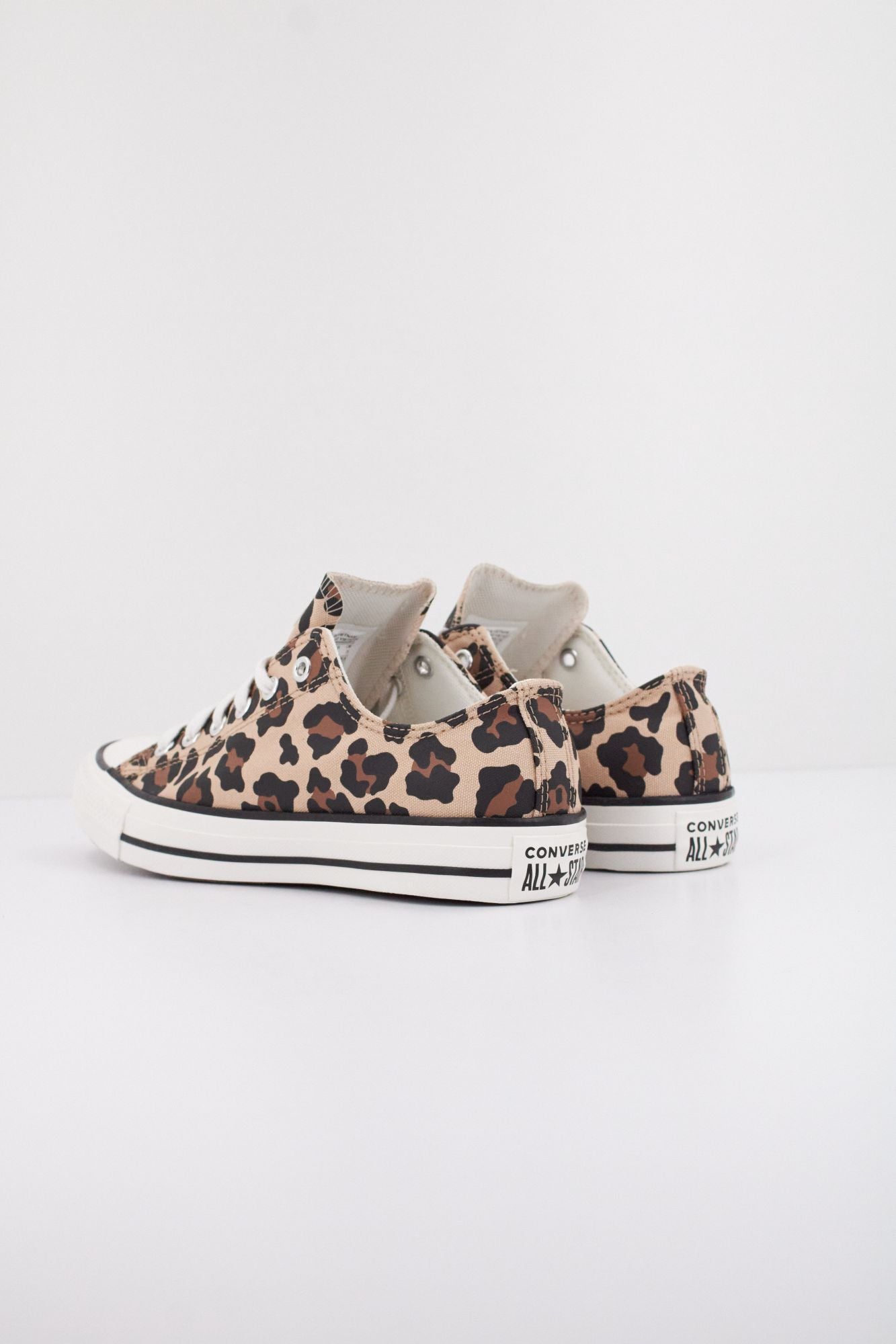 CONVERSE CHUCK TAYLOR ALL STAR OX en color ANIMAL PRINT (4)