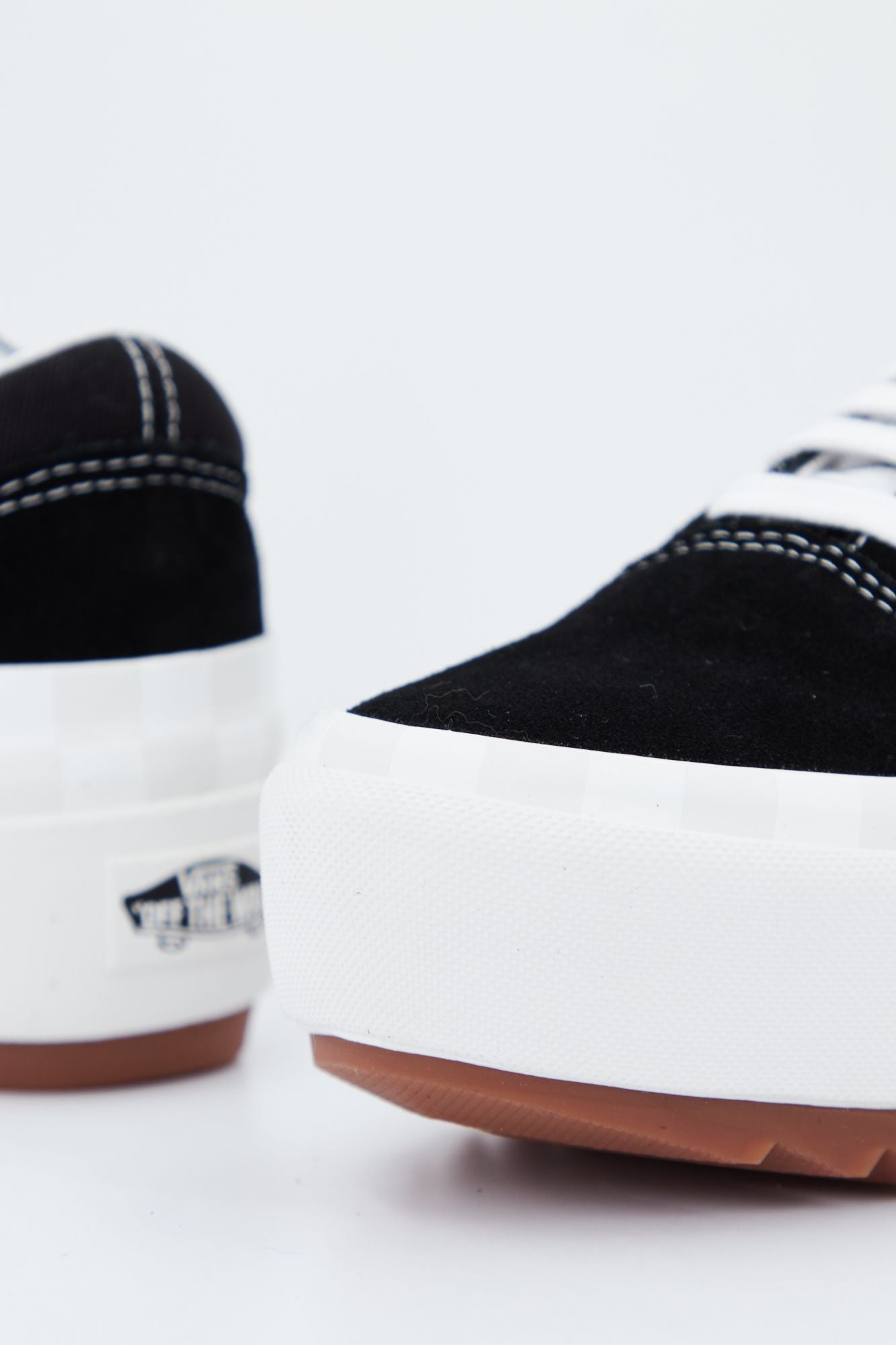 VANS UA OLD SKOOL STACKED en color NEGRO (3)