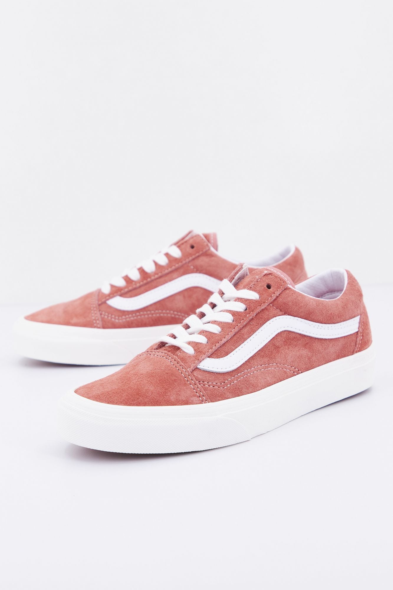 VANS UA OLD SKOOL en color MARRON (1)