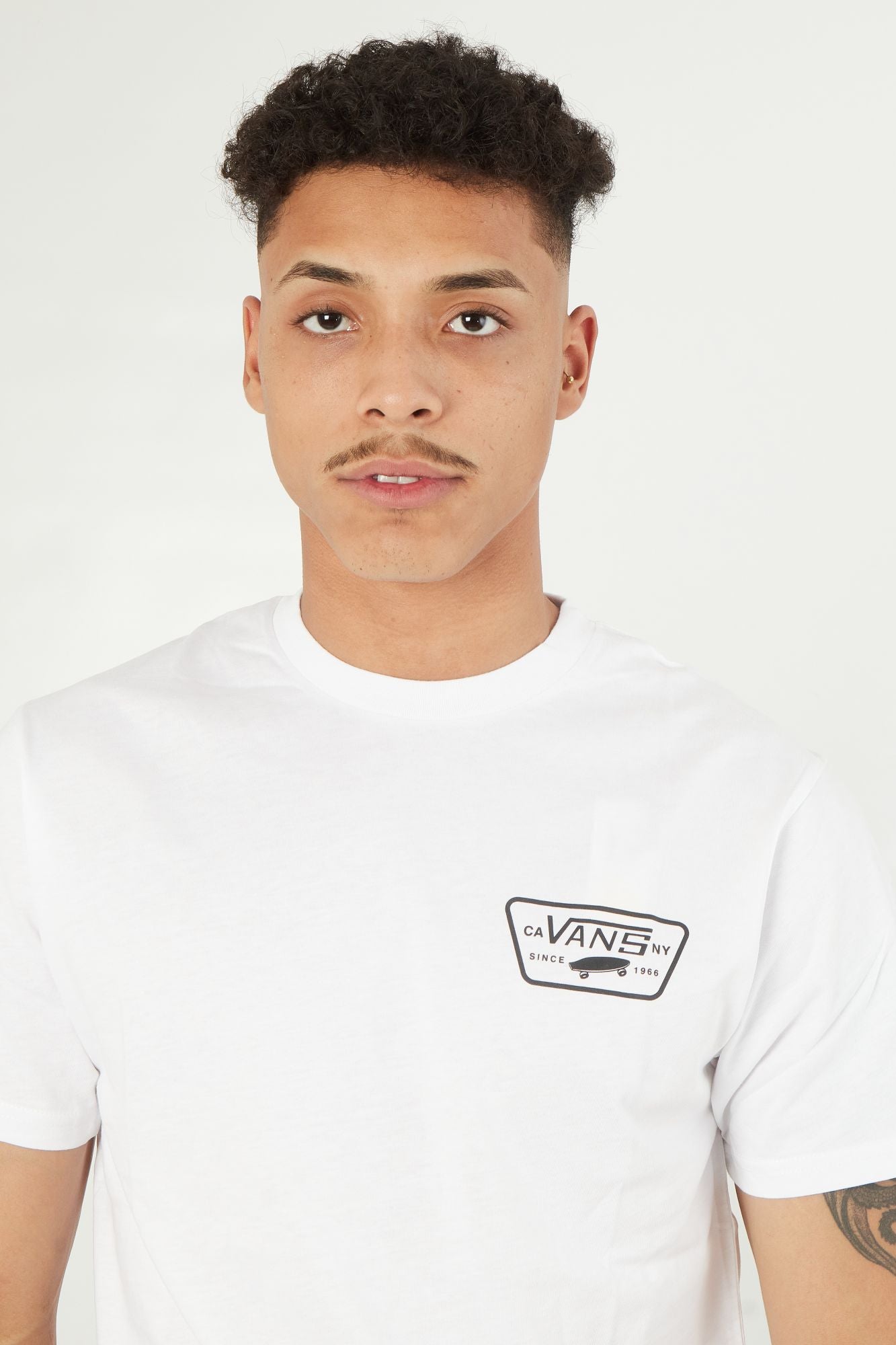 VANS FULL PATCH BACK SS en color BLANCO (4)