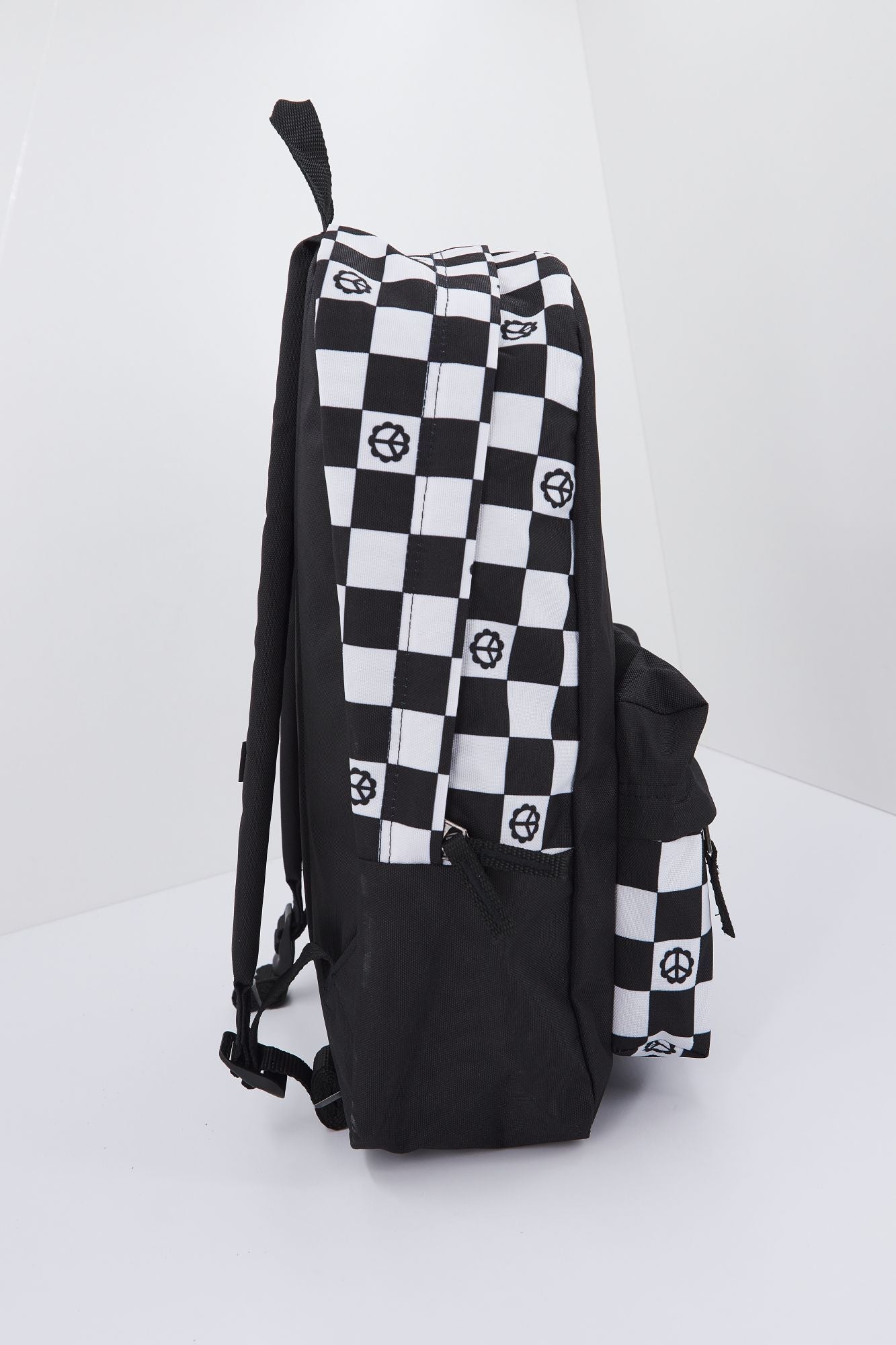 VANS VN0A3UI6BKA1 en color NEGRO (2)
