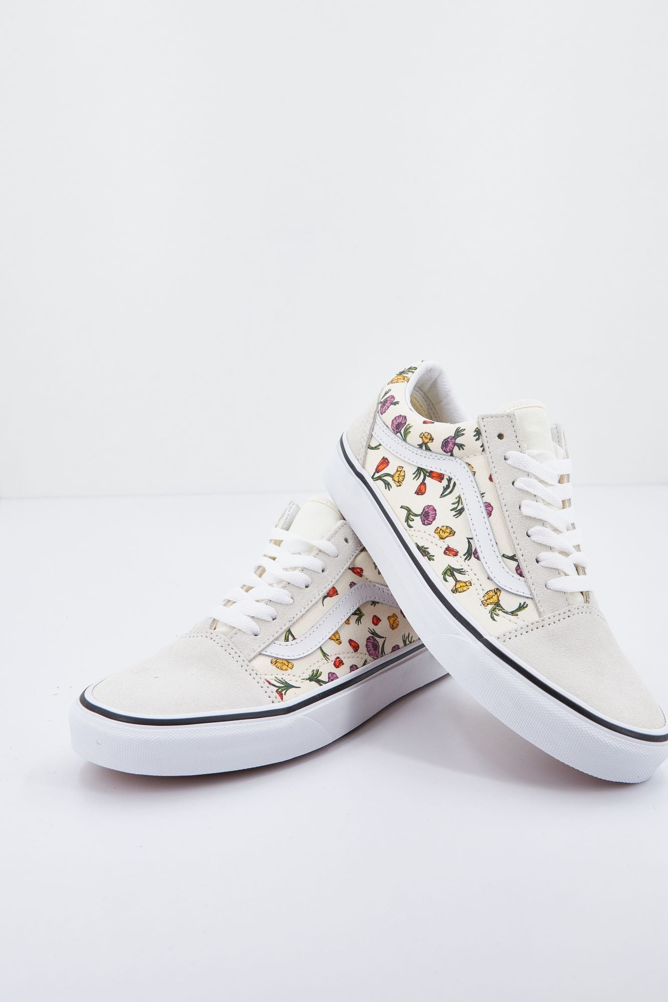 VANS UA OLD SKOOL en color FLORAL (2)