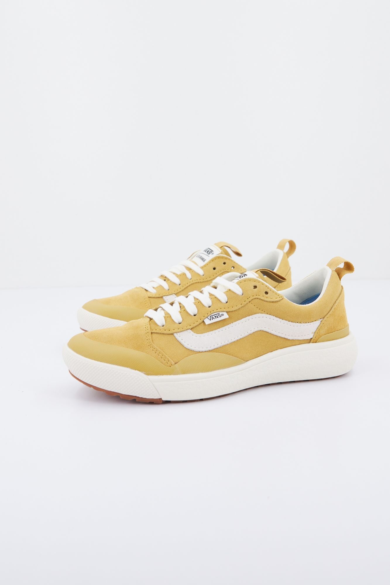 VANS UA ULTRARANGE en color AMARILLO (1)
