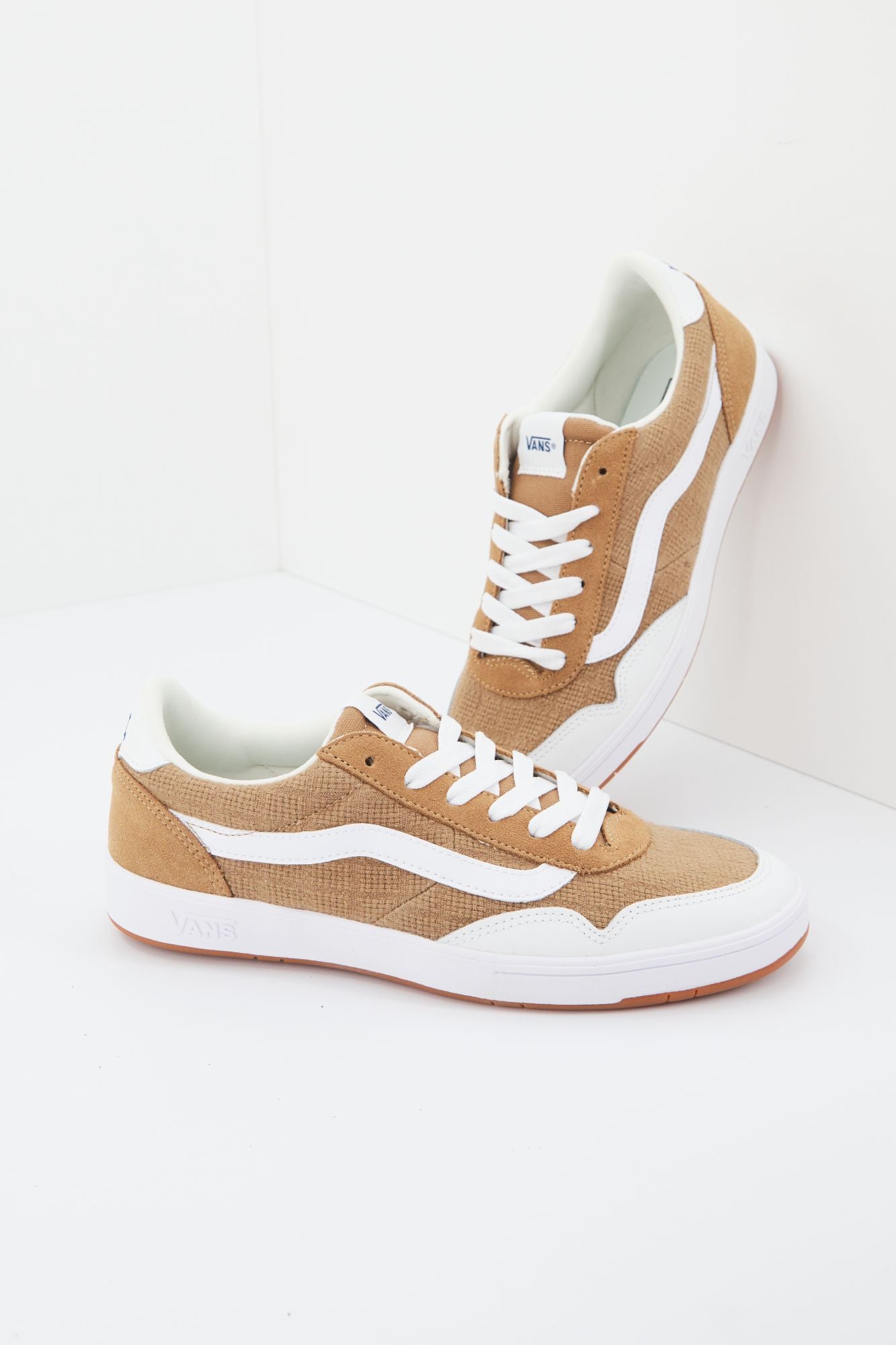 VANS UA CRUZE TOO en color MARRON (4)