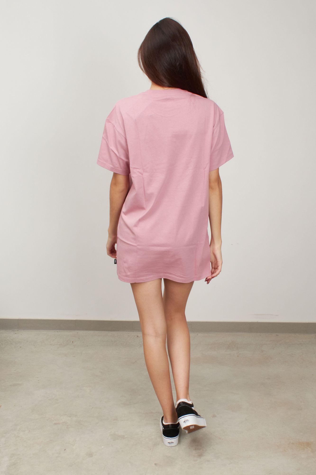 VANS CENTER VEE TEE en color ROSA (4)