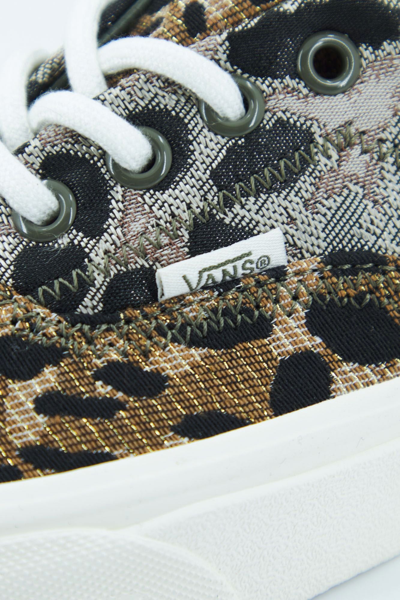 VANS UA ERA en color ANIMAL PRINT (3)