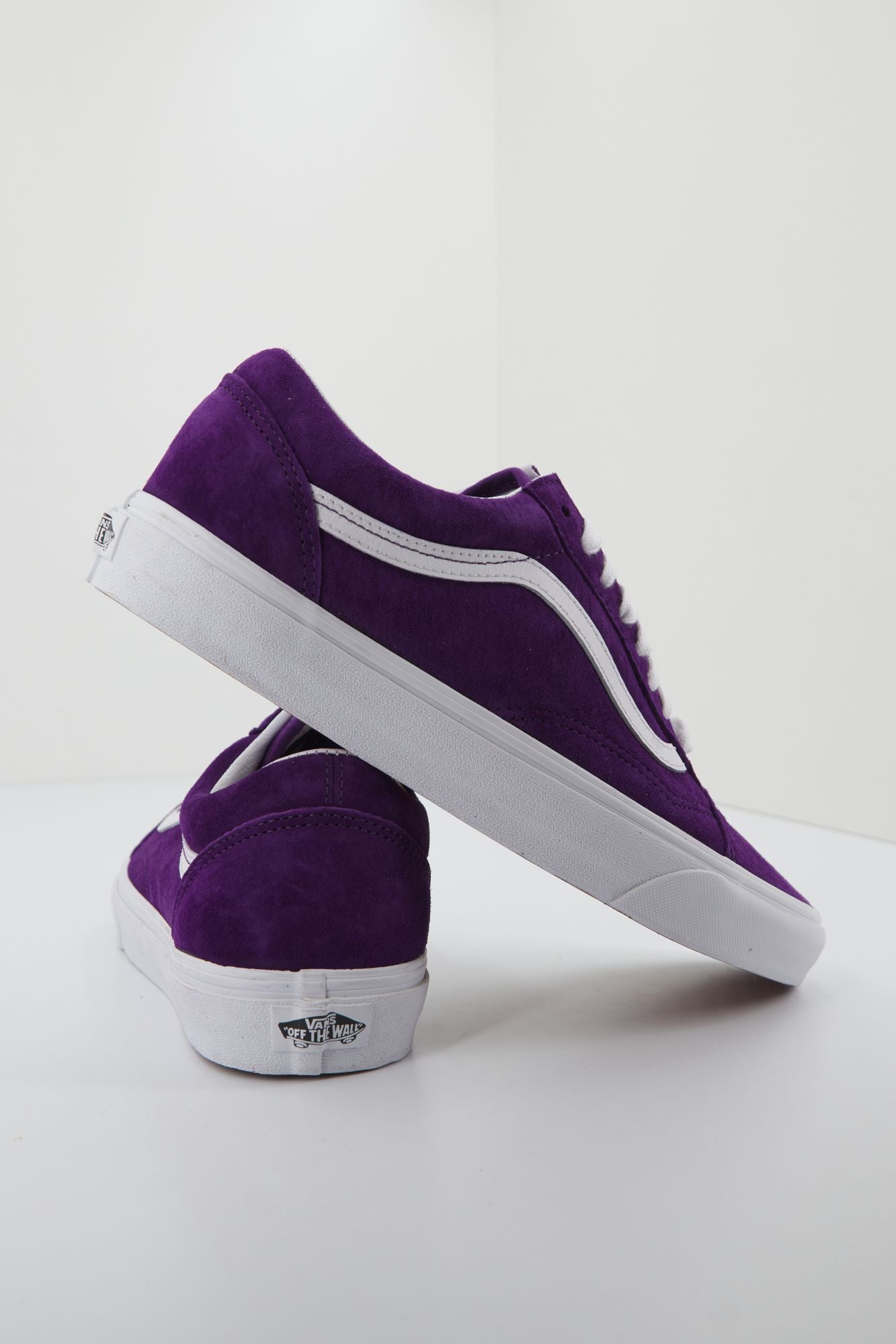 VANS VN0A4BW2BKE1 en color VIOLETA (2)
