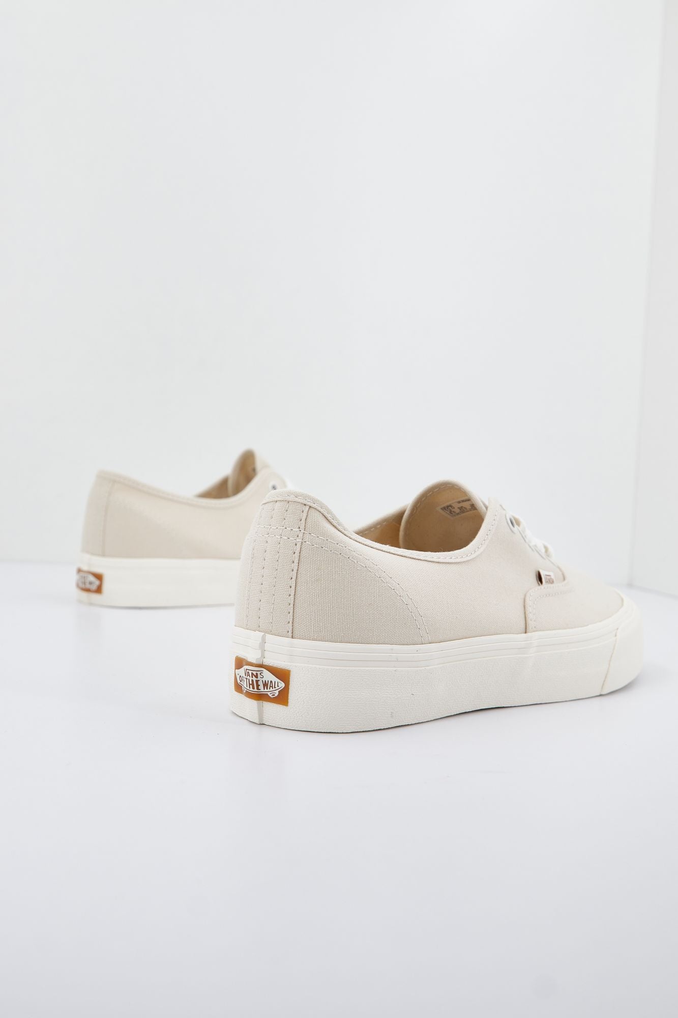 VANS AUTHENTIC VR3 en color MARRON CLARO (3)