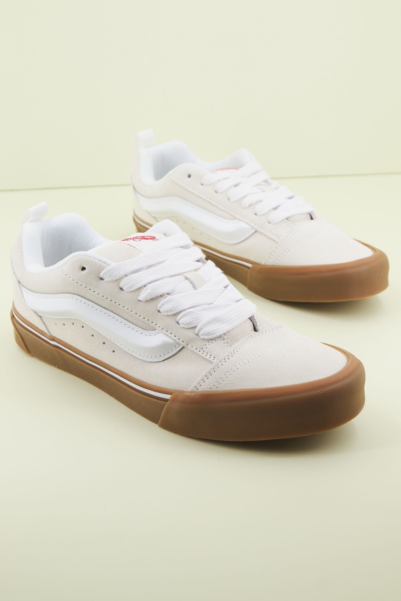 VANS KNU SKOOL en color BLANCO (2)