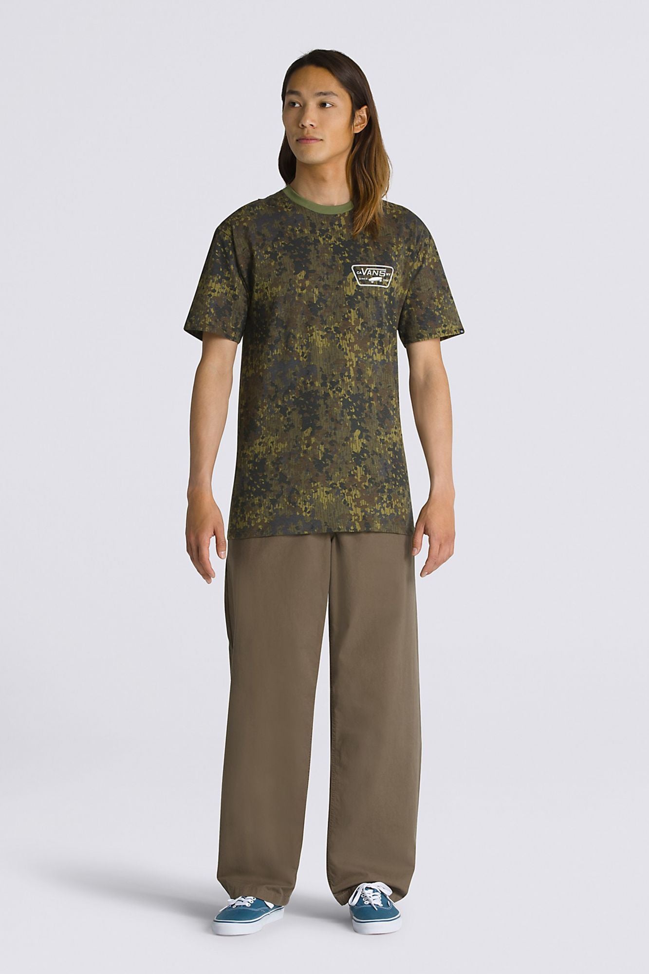VANS FULL PATCH BACK SS TEE en color VERDE (4)