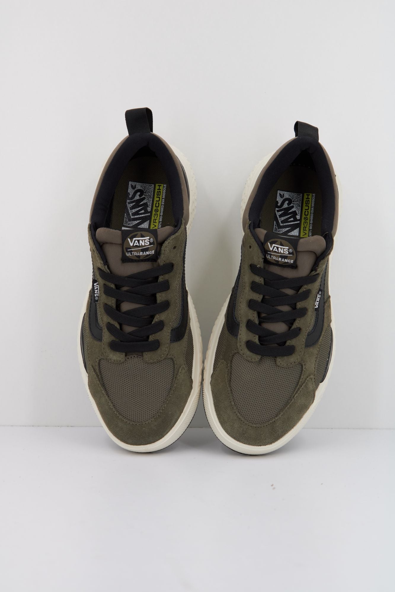 VANS ULTRARANGE NEO VR3 en color VERDE (2)