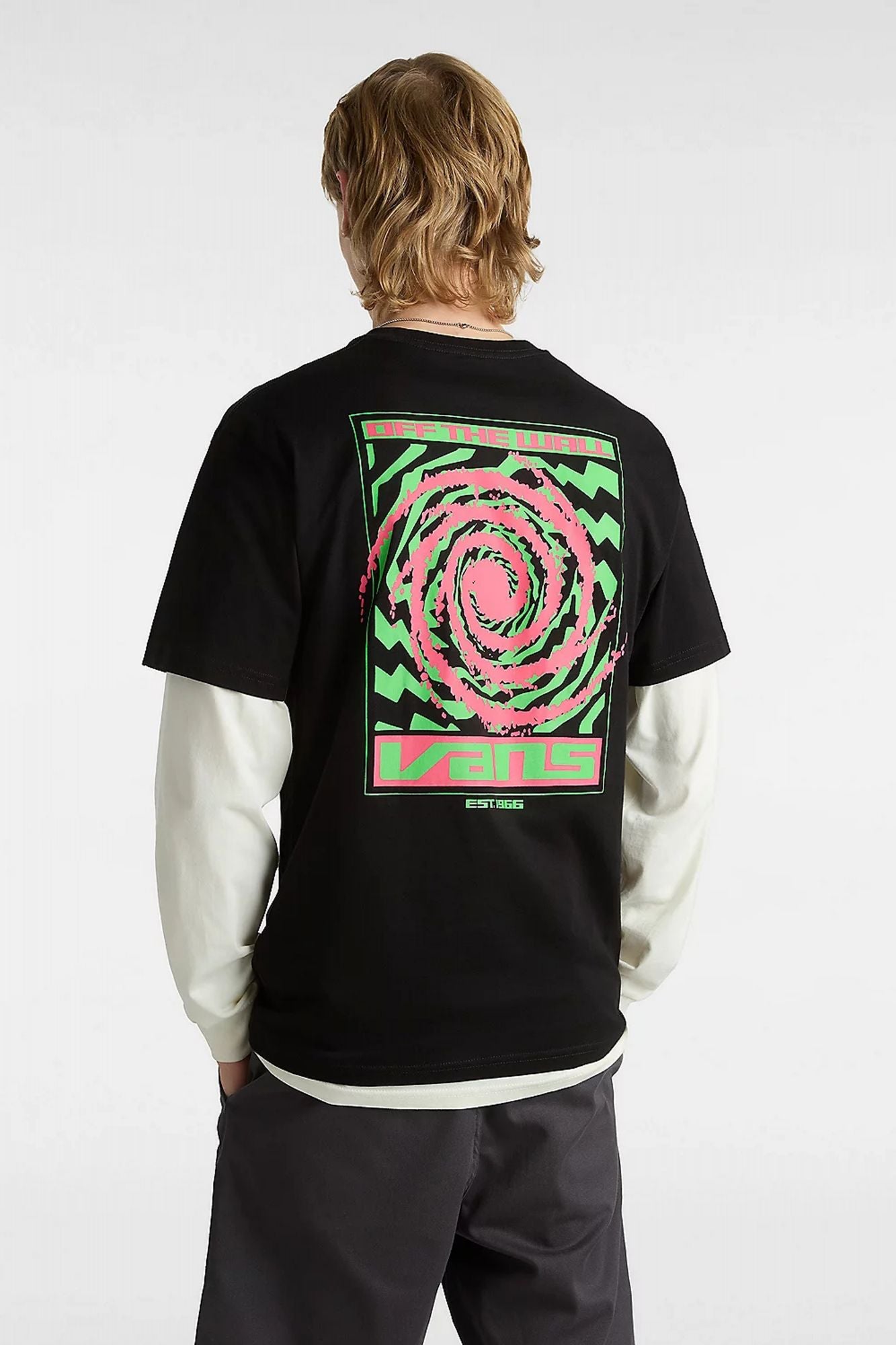 VANS WORMHOLE WARPED SS en color NEGRO (3)
