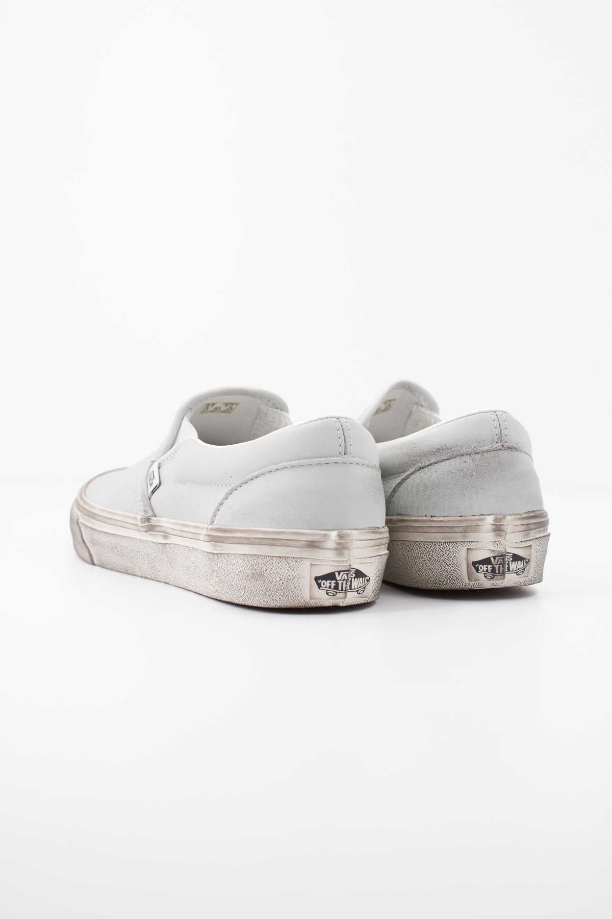VANS CLASSIC SLIP-ON DELICA en color GRIS (4)
