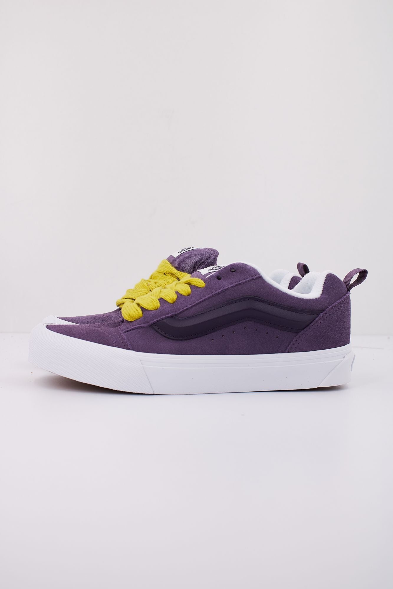 VANS KNU SKOOL 2 en color VIOLETA (1)