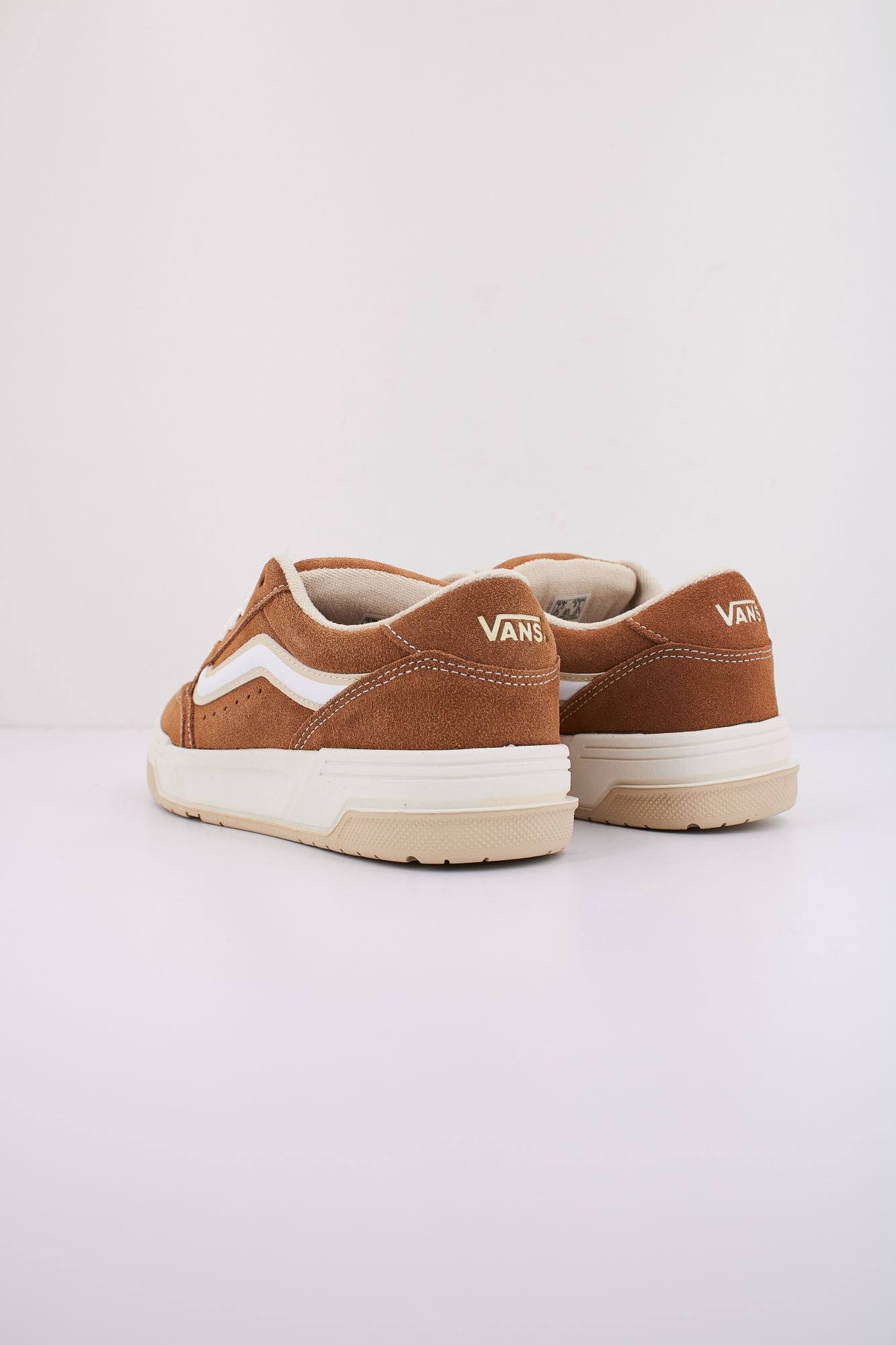 VANS HYLANE en color MARRON (4)
