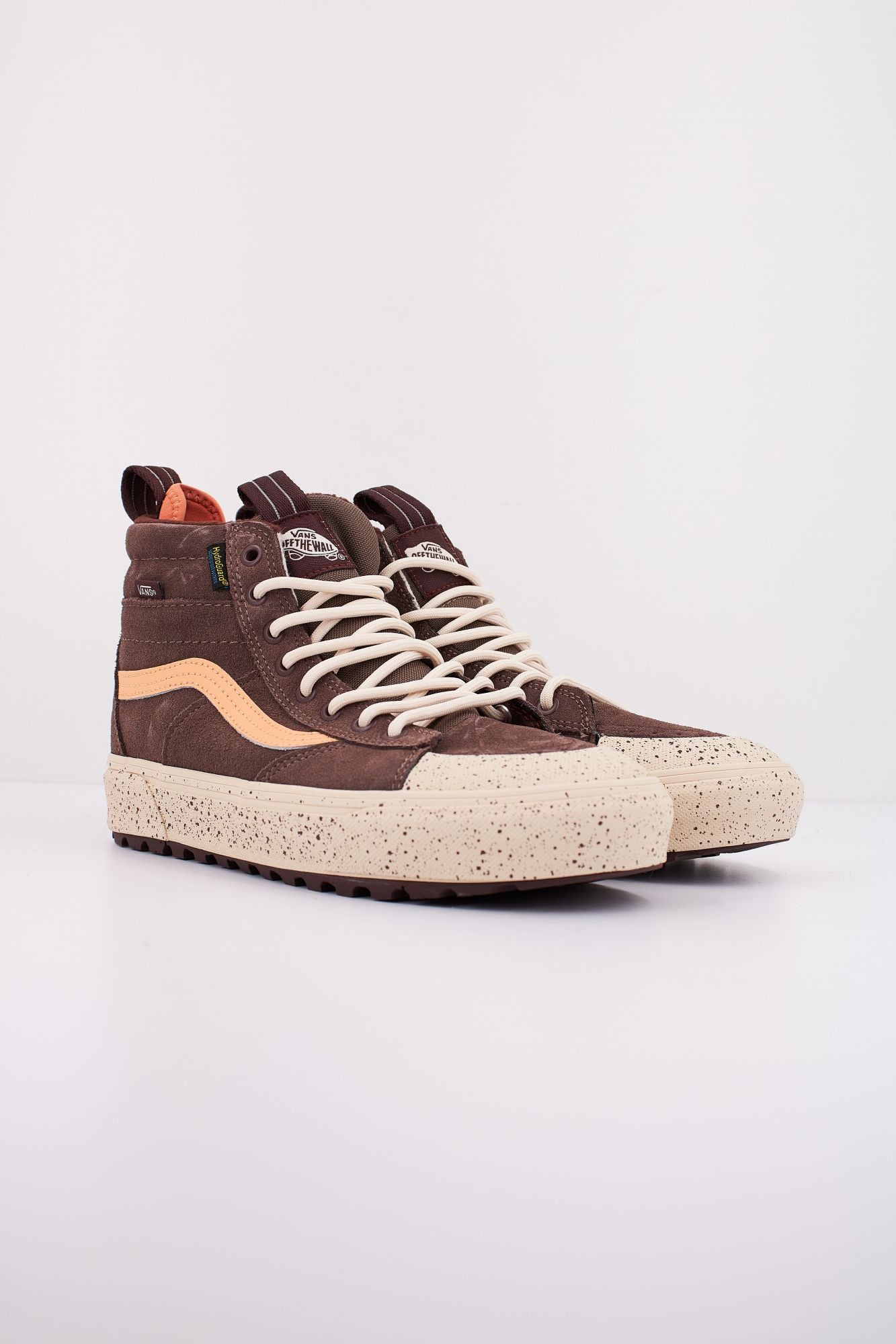 VANS MTE SK8-HI en color MARRON (2)