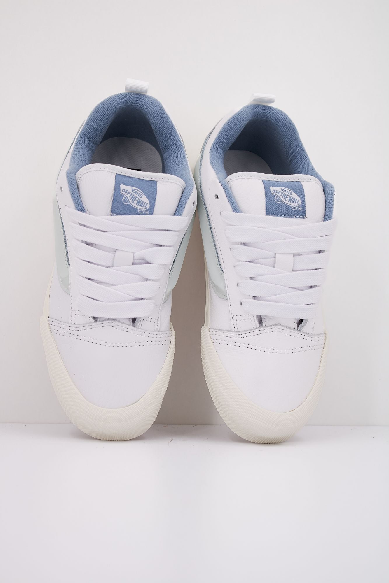 VANS KNU SKOOL PREMIUM LEAT en color BLANCO (3)