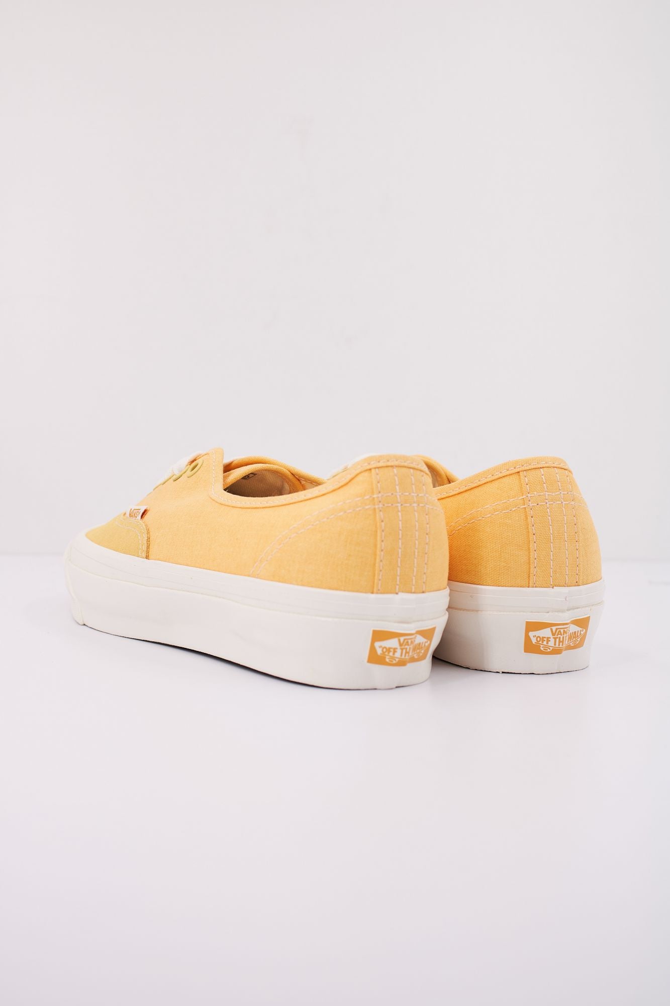 VANS MTE AUTHENTIC REISSUE en color AMARILLO (4)