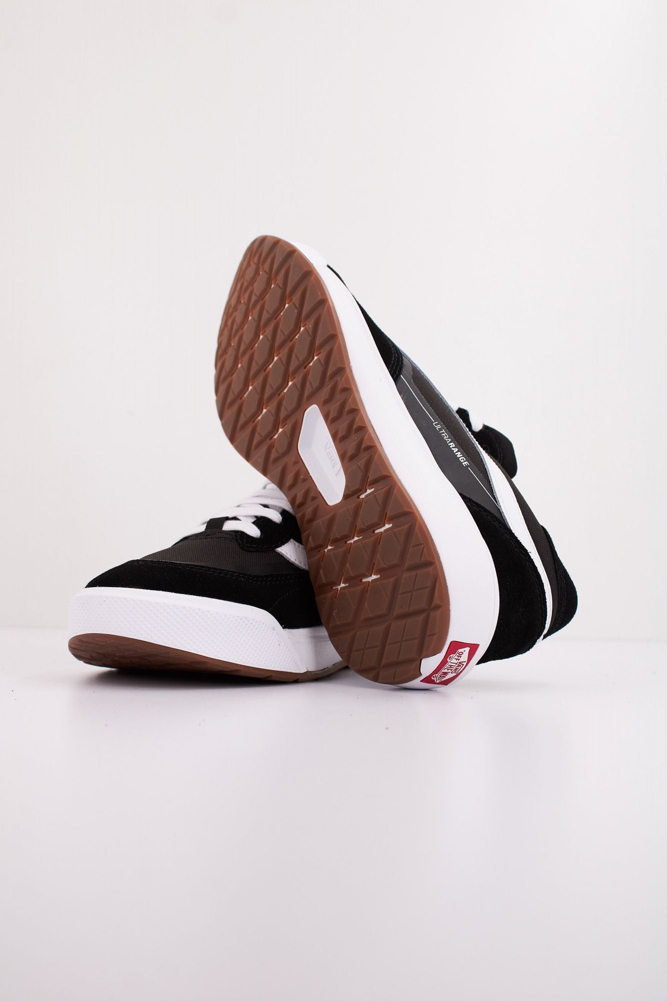 VANS MTE ULTRARANGE 2.0 SE en color NEGRO (5)
