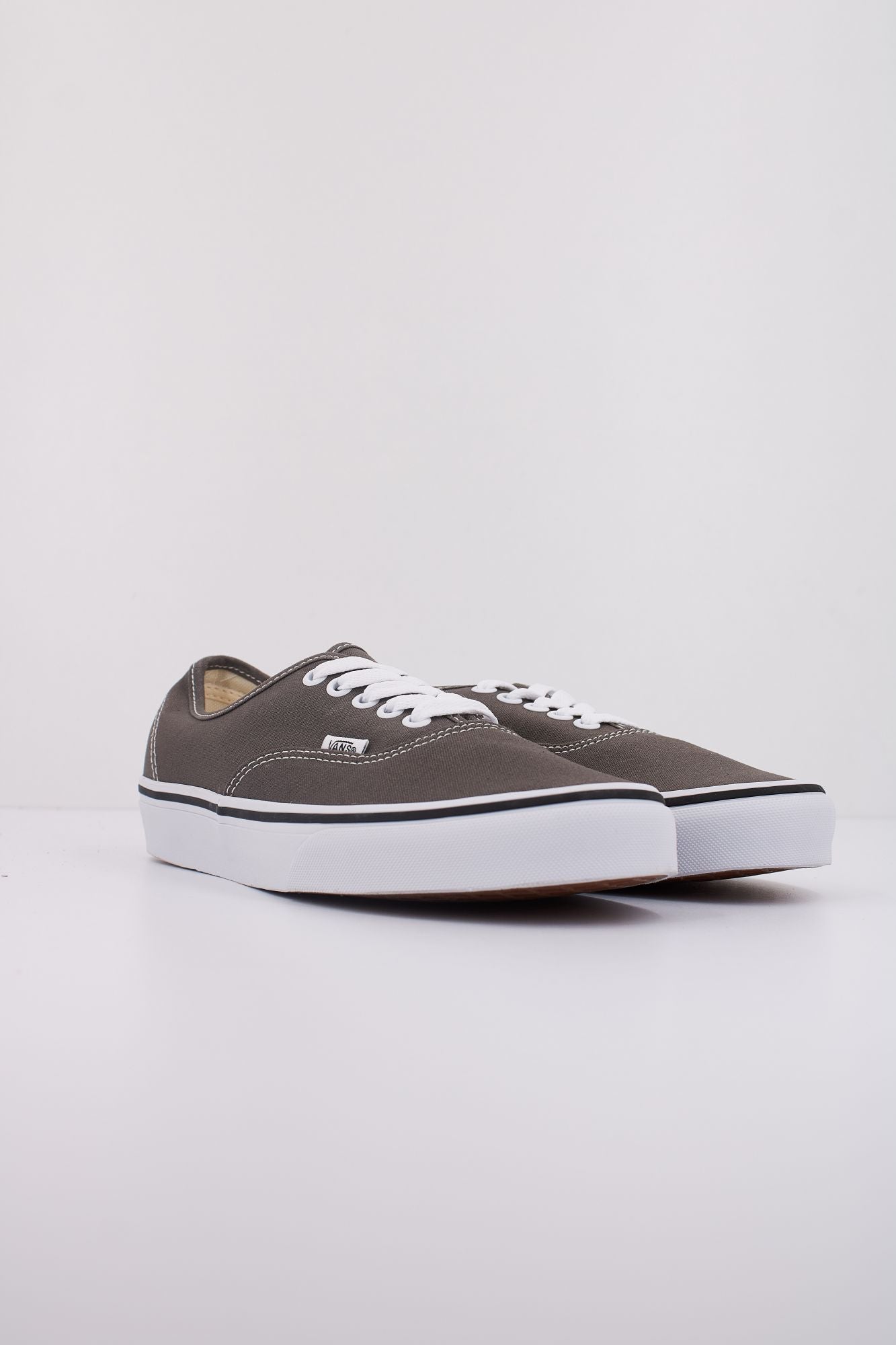VANS AUTHENTIC en color MARRON (2)