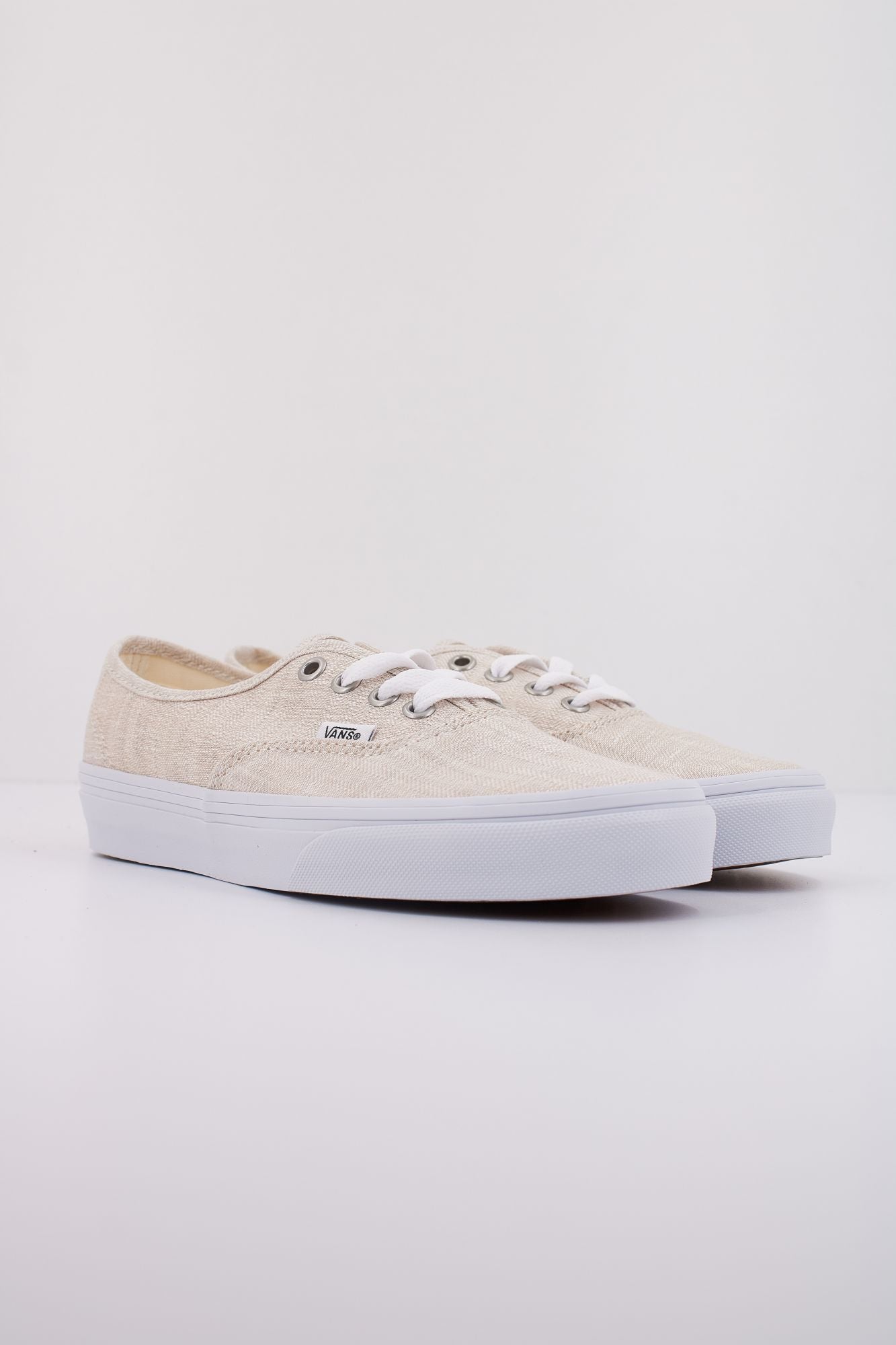 VANS AUTHENTIC en color BEIS (2)