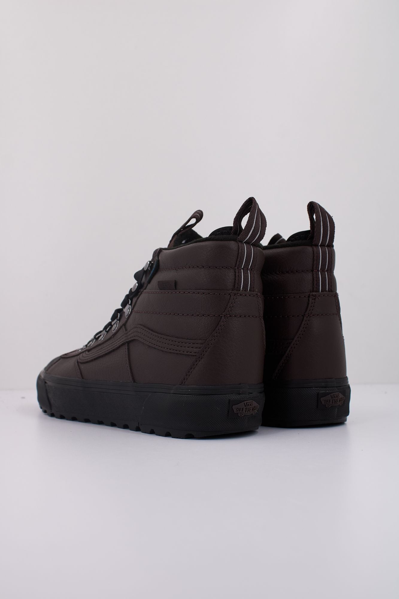 VANS MTE SK8-HI DR WATERPRO en color MARRON (4)