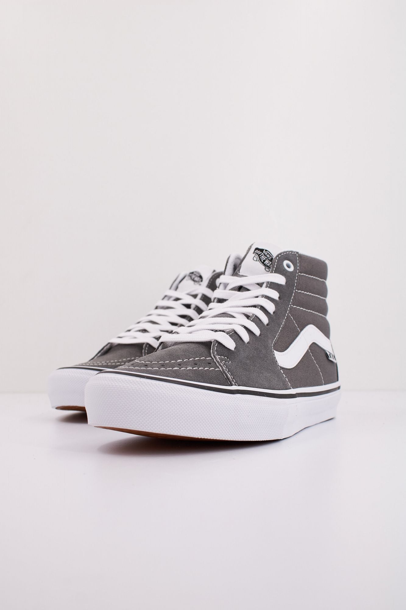 VANS SKATE SK8-HI en color GRIS (2)