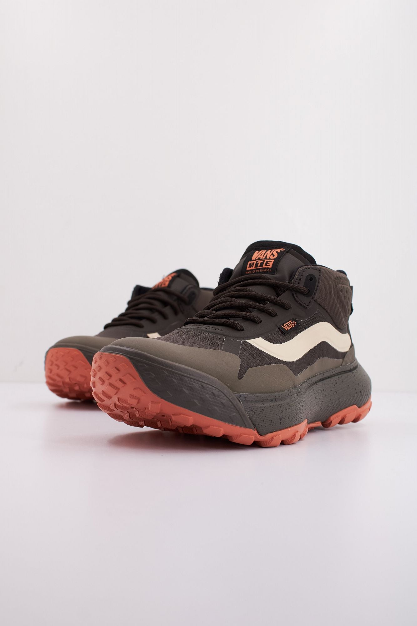 VANS MTE CROSSPATH MID en color MARRON (2)