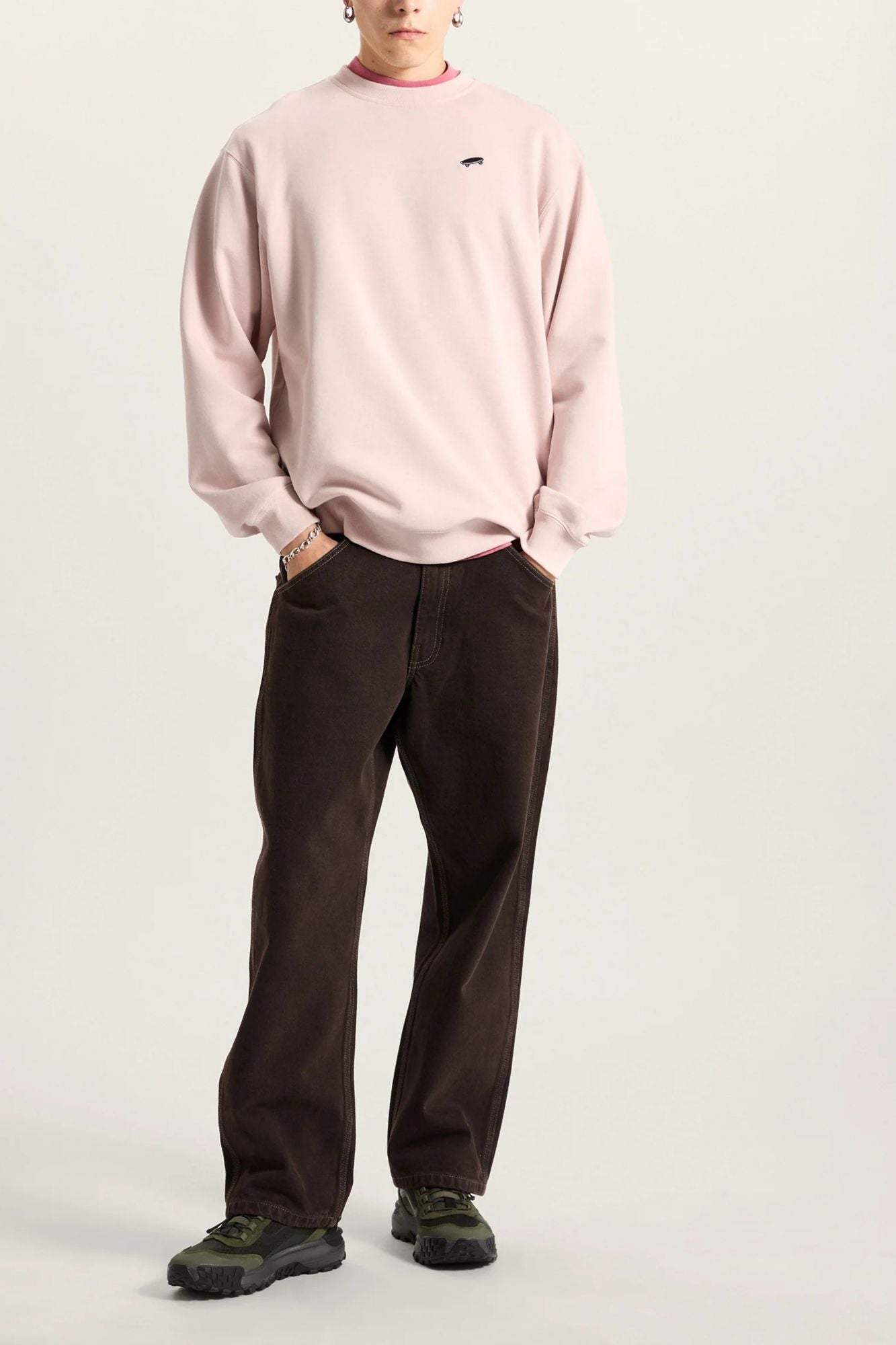 VANS SALTON LOOSE FT CREW en color ROSA (4)