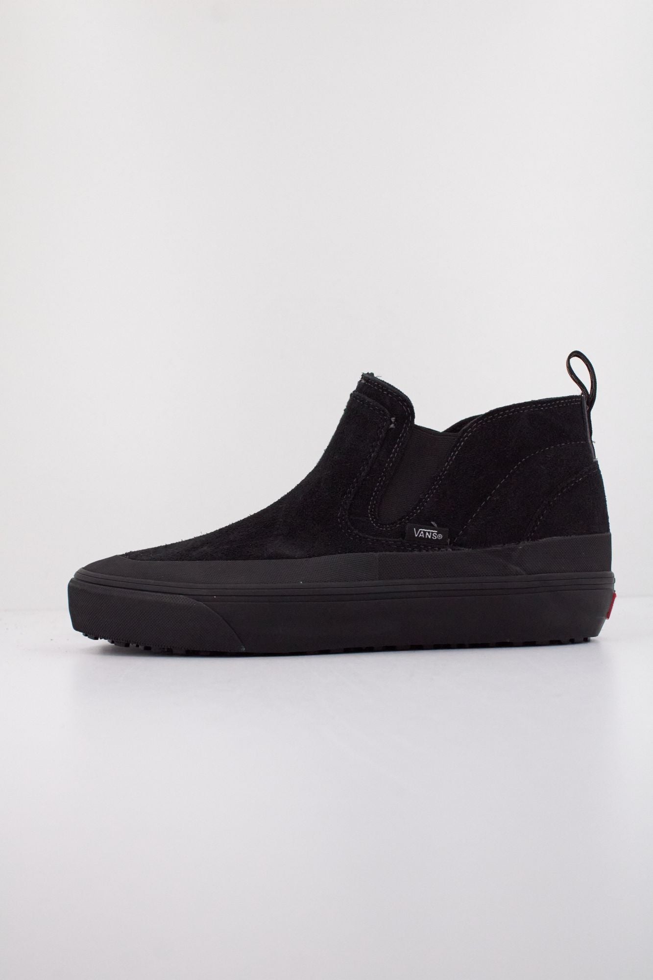 VANS MTE MID-SLIP INSULATED en color NEGRO (1)