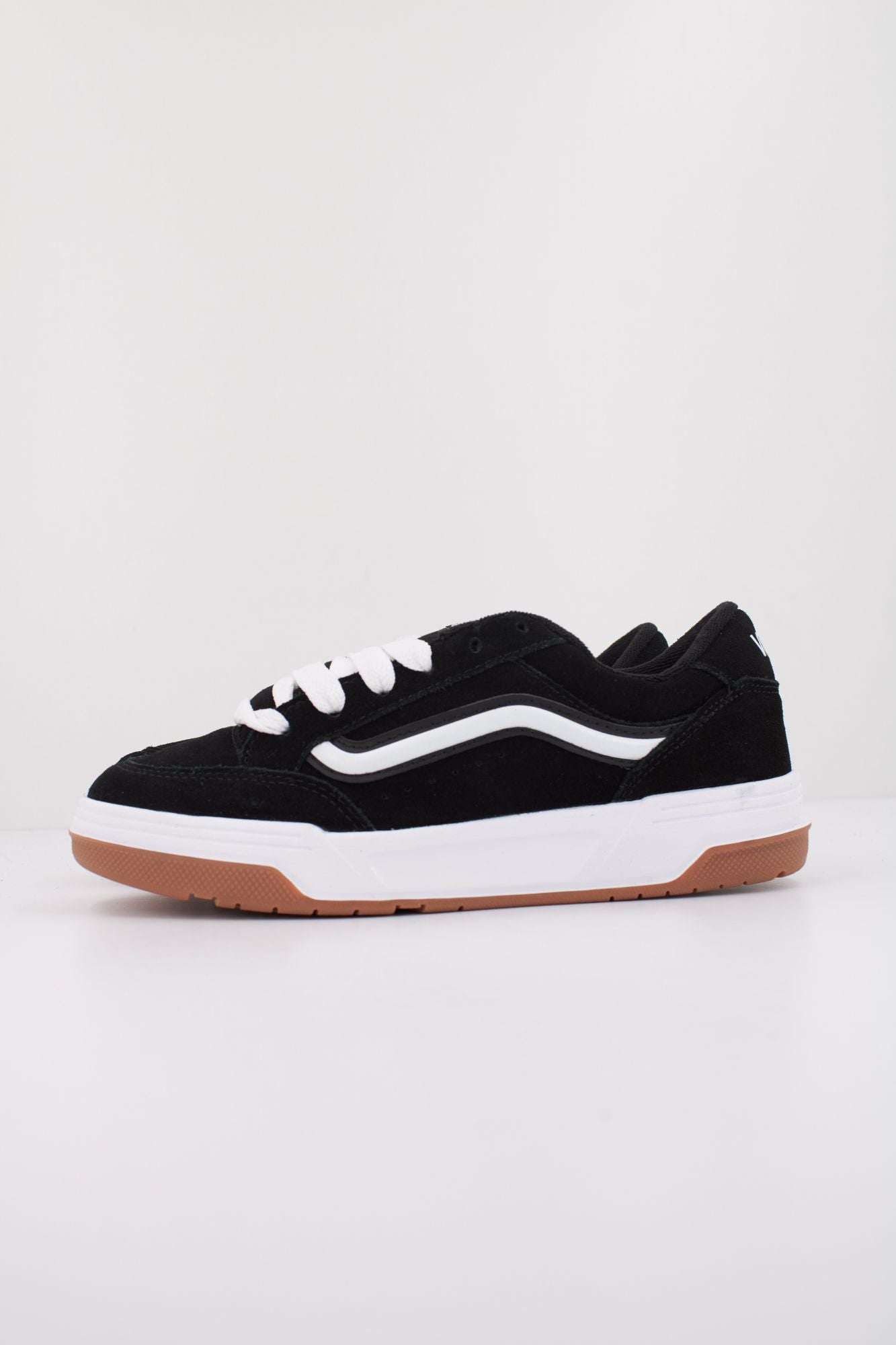 VANS HYLANE en color NEGRO (1)