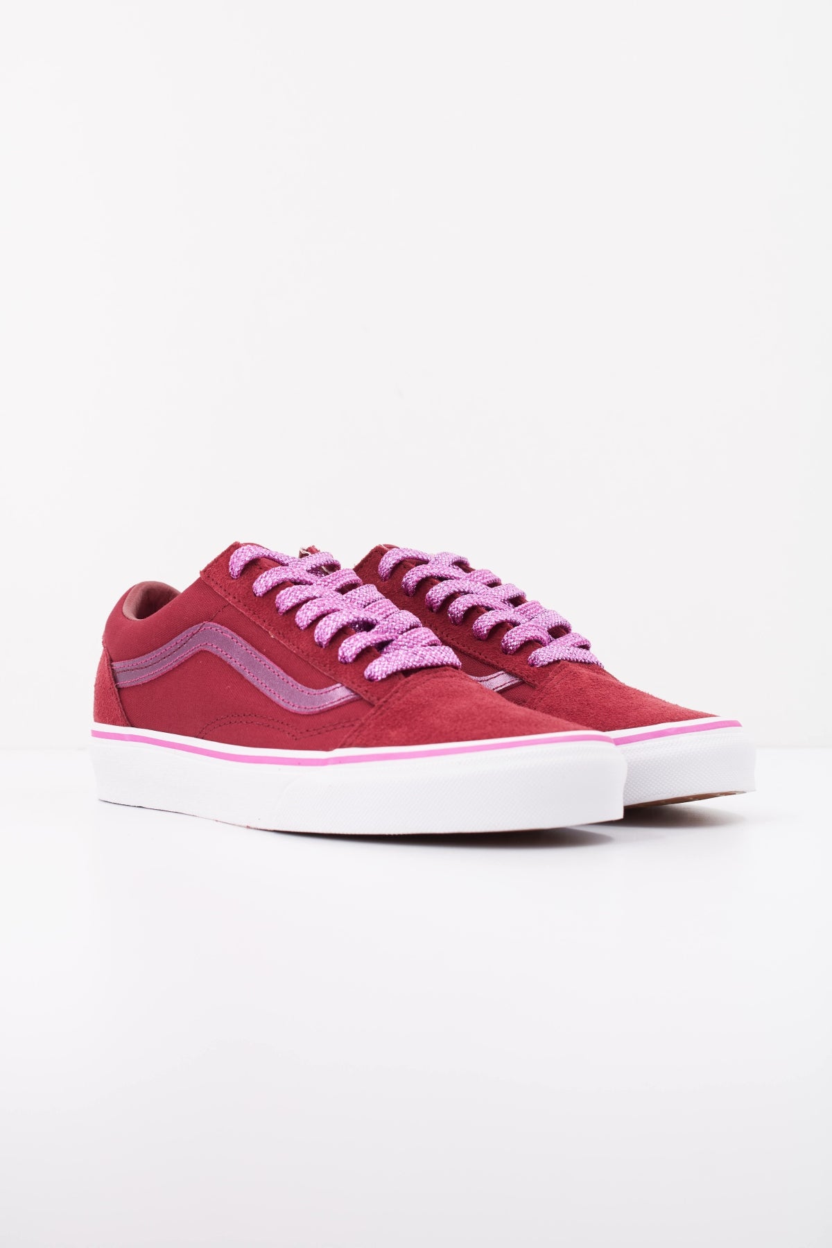 VANS OLD SKOOL MTLC en color BURDEOS (2)