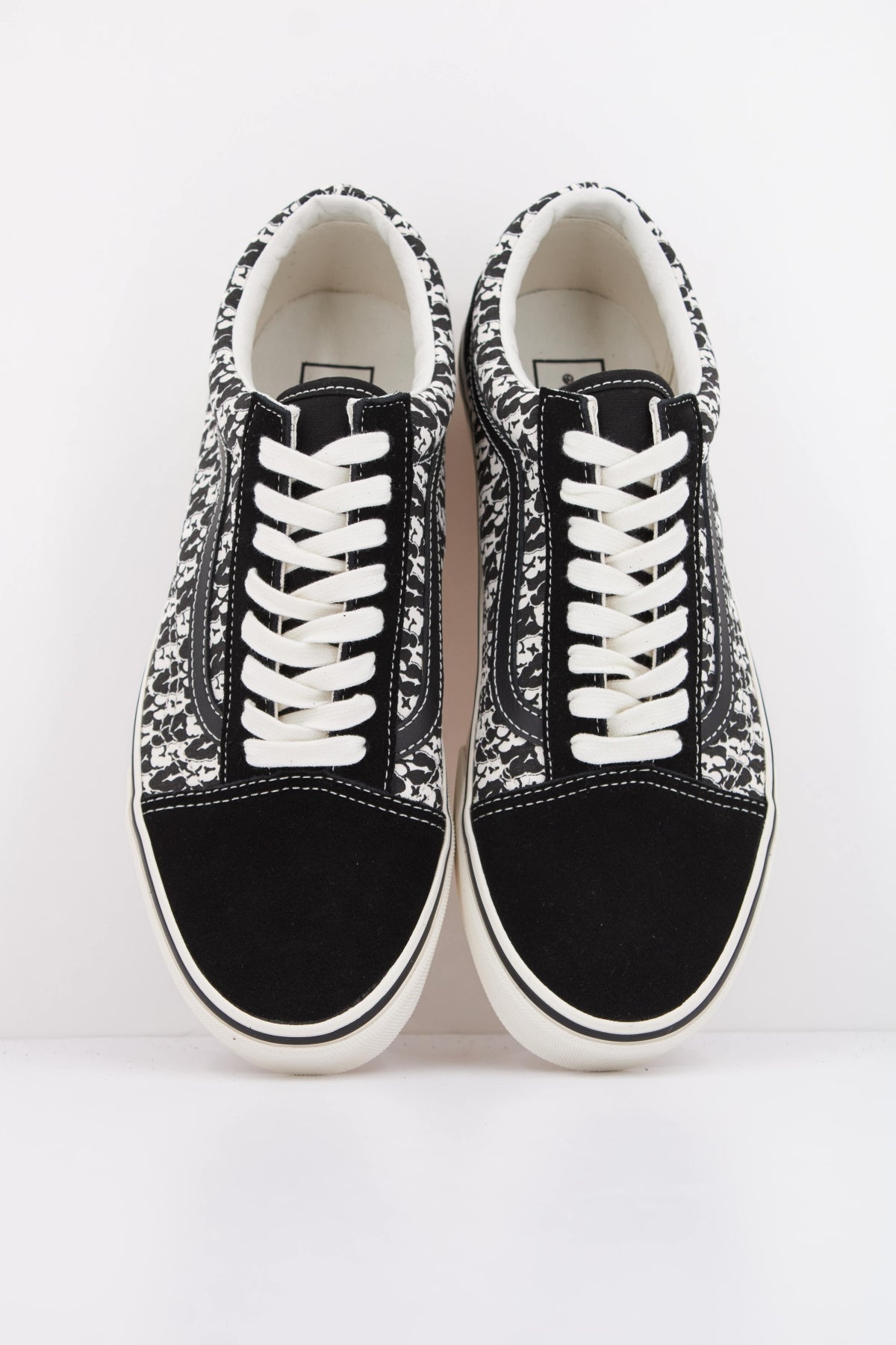 VANS OLD SKOOL en color NEGRO (3)