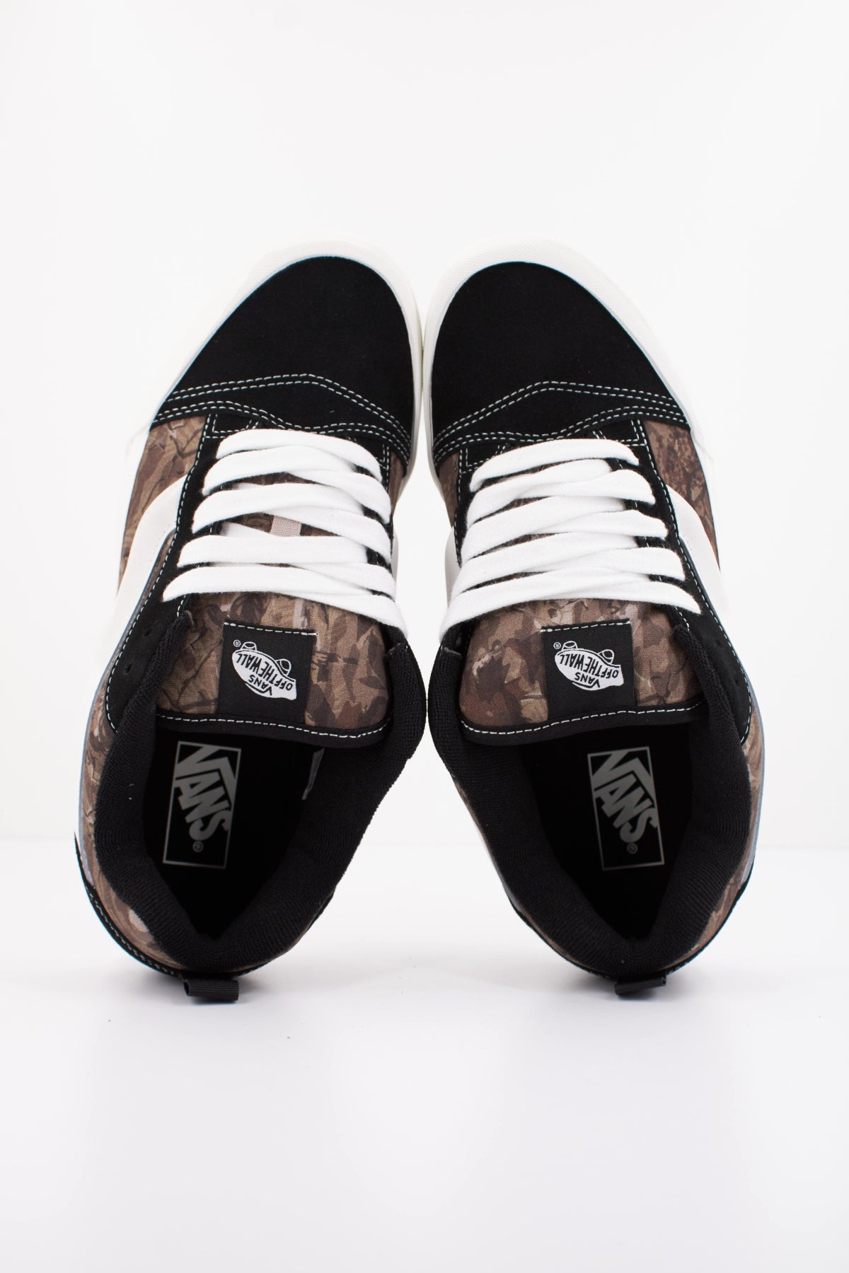 VANS KNU SKOOL en color NEGRO (3)