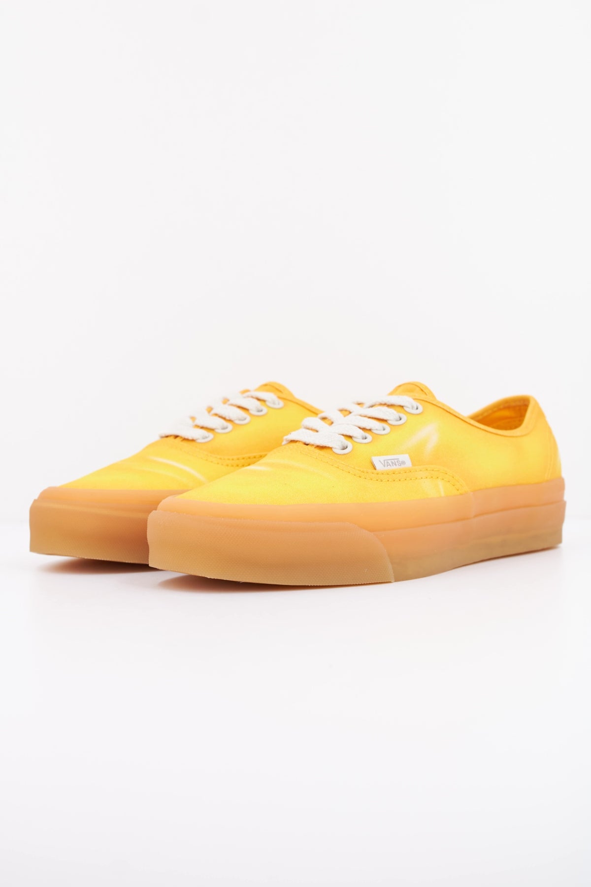 VANS AUTHENTIC en color AMARILLO (2)