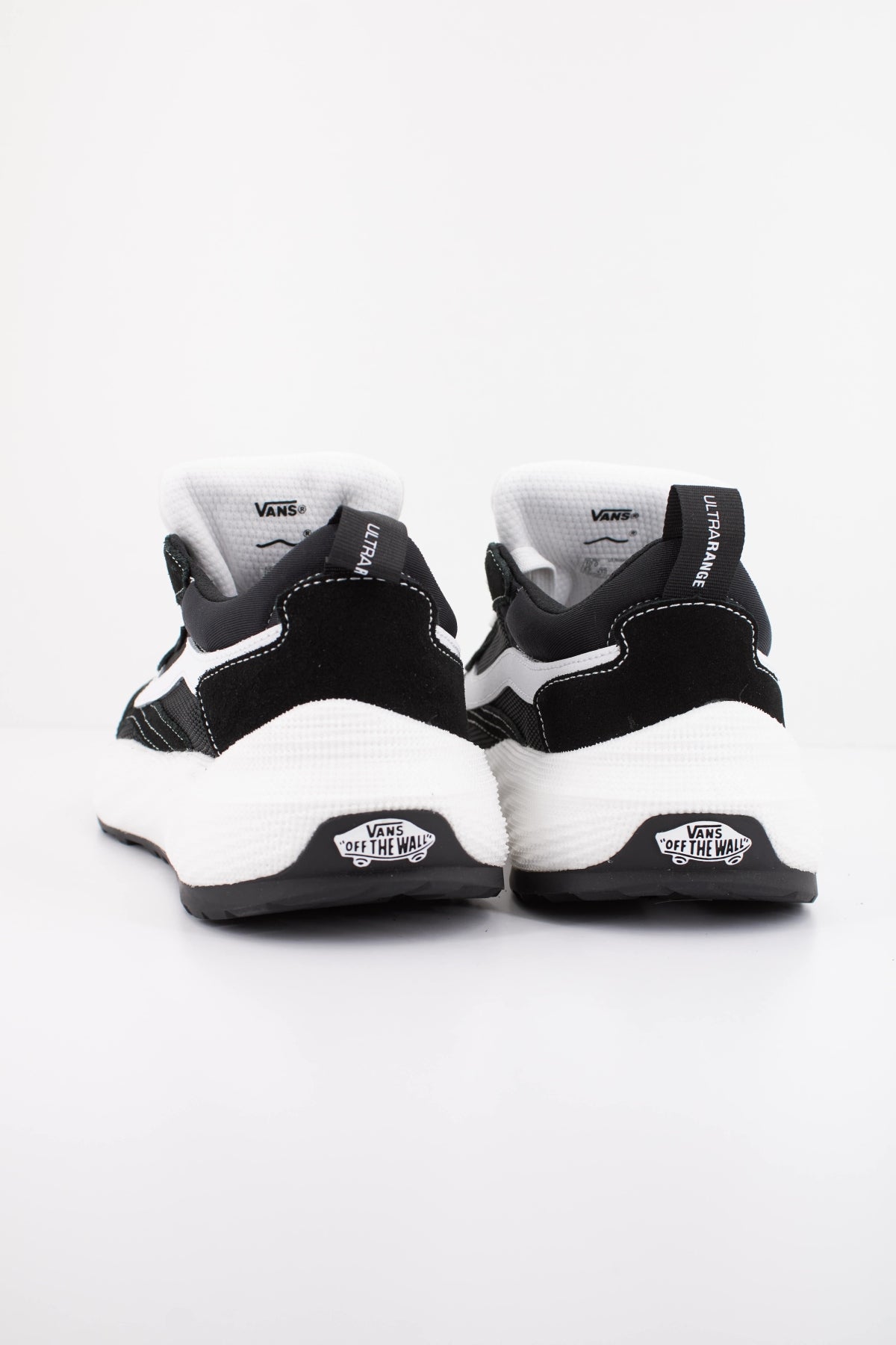 VANS ULTRARANGE NEO 2.0 en color NEGRO (6)