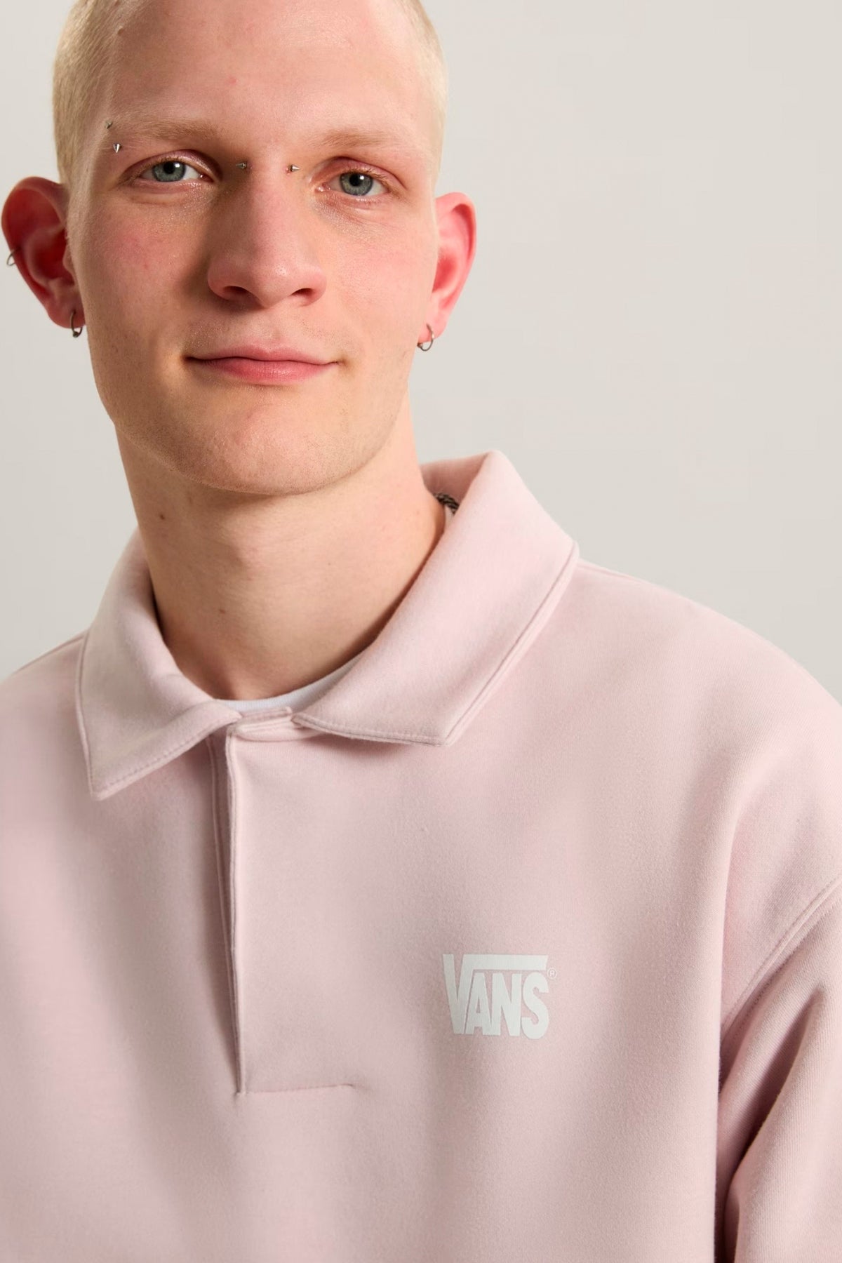 VANS VN000XHDH8H1 POLO FLEECE PULLOVER en color ROSA (4)