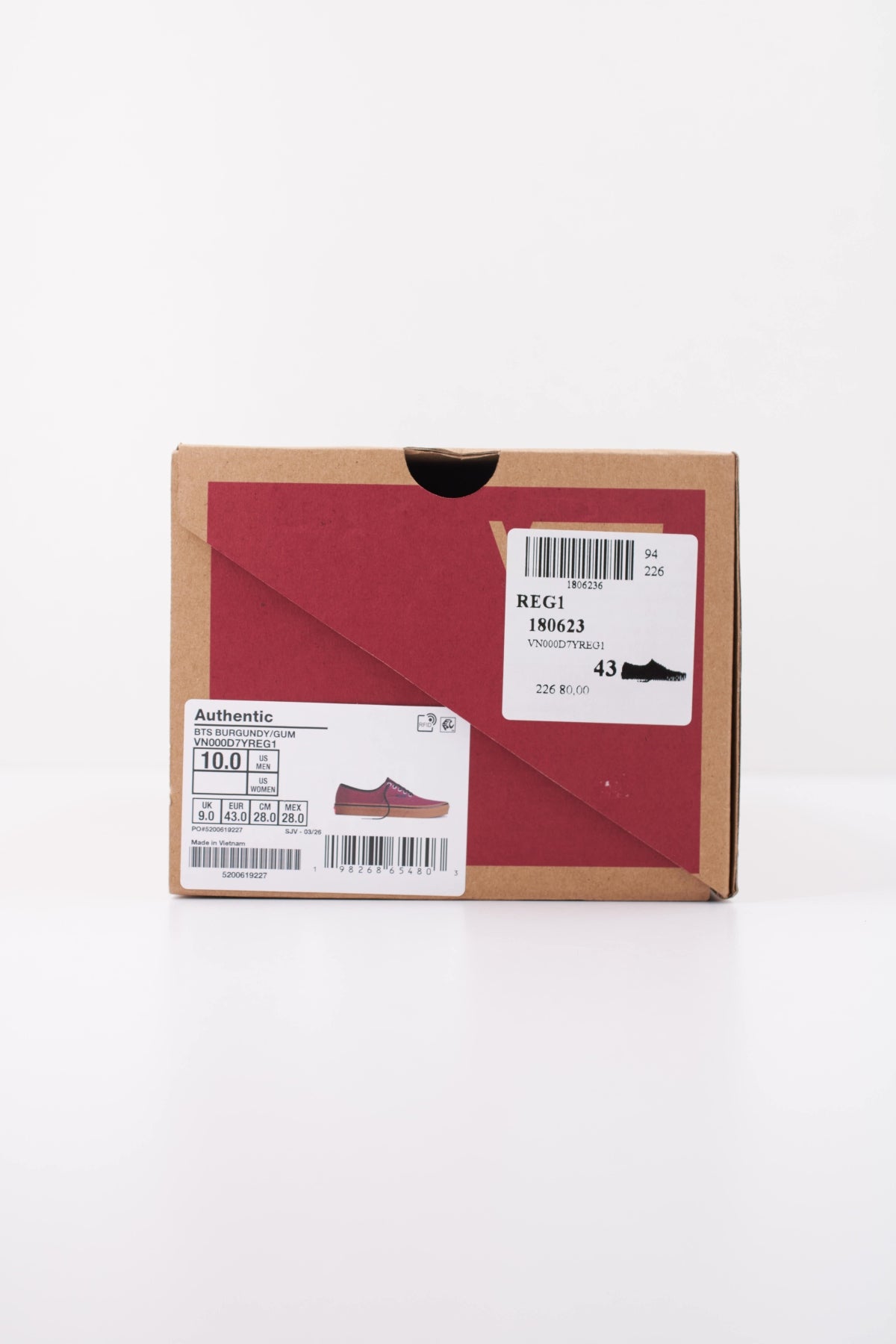 VANS VN000D7YREG1 AUTHENTIC BTS en color BURDEOS (6)