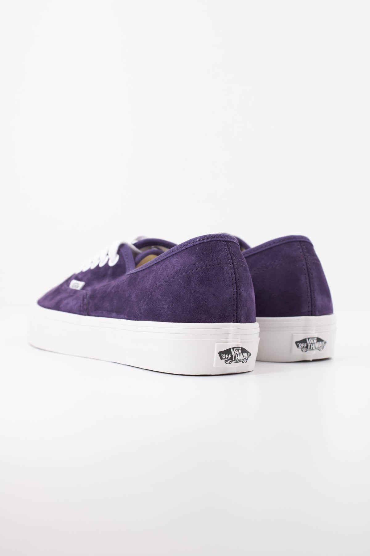 VANS VN000D7YGRE1 AUTHENTIC en color VIOLETA (4)