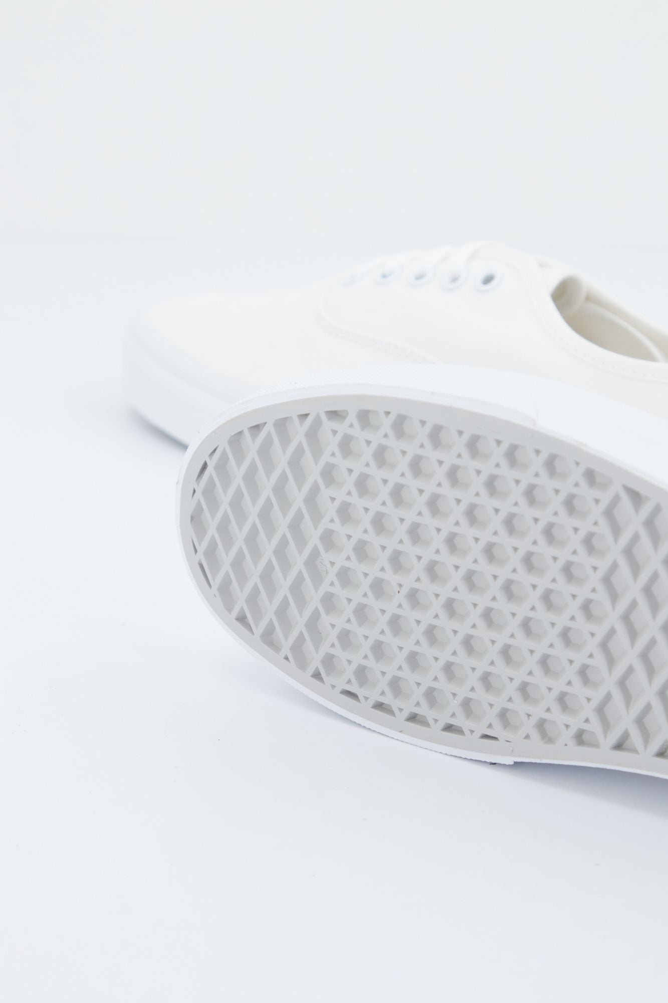 VANS VEE3W00 en color BLANCO (4)