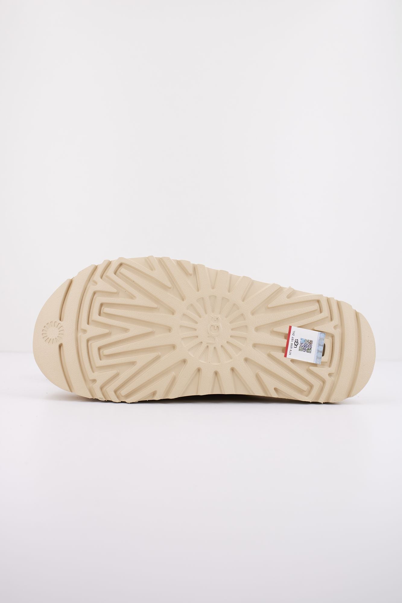 UGG W GOLDENSTAR CROSS SLIDE en color MARRON CLARO (4)
