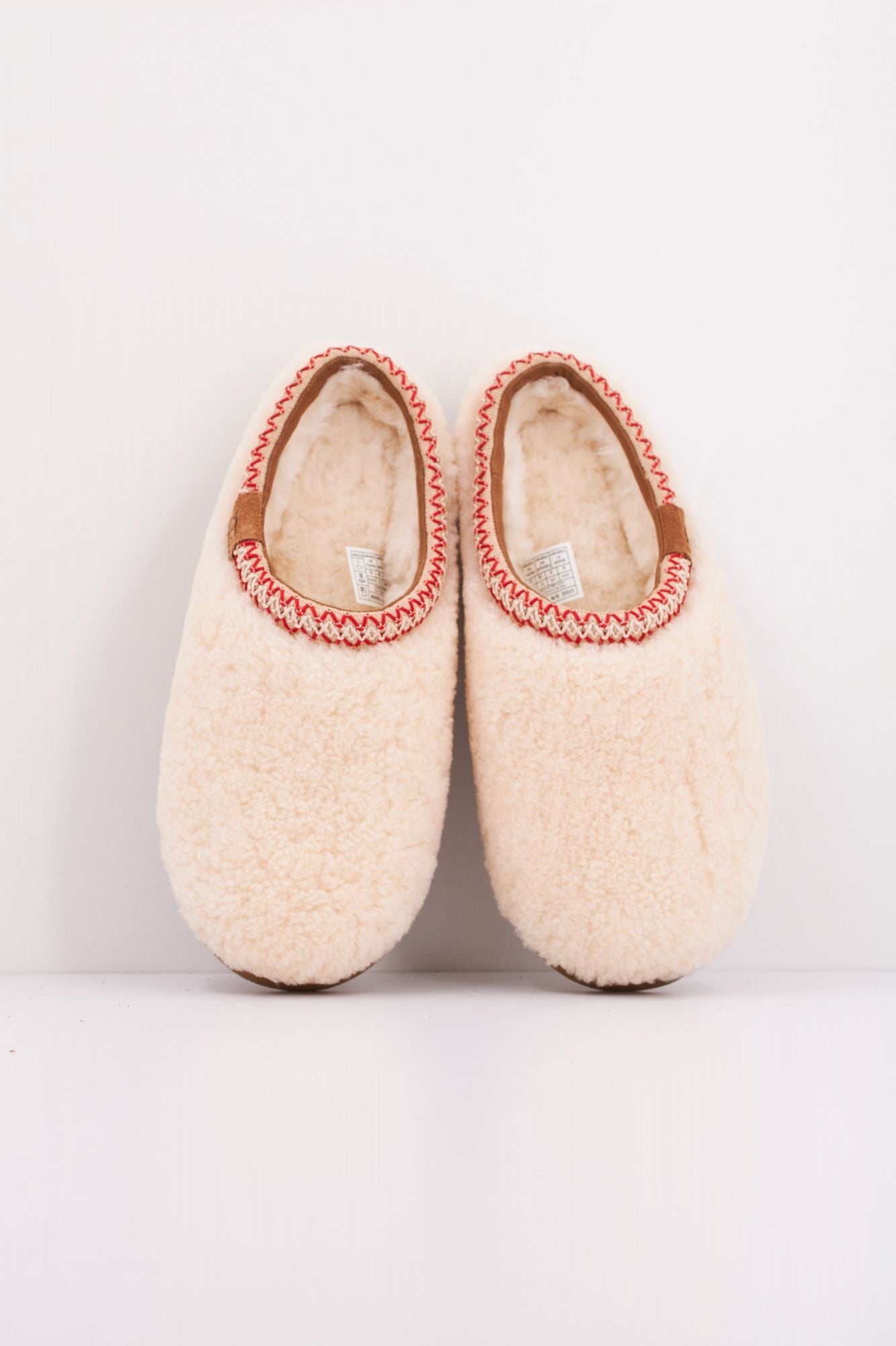 UGG W TASMAN MAXI CURLY en color BEIS (3)