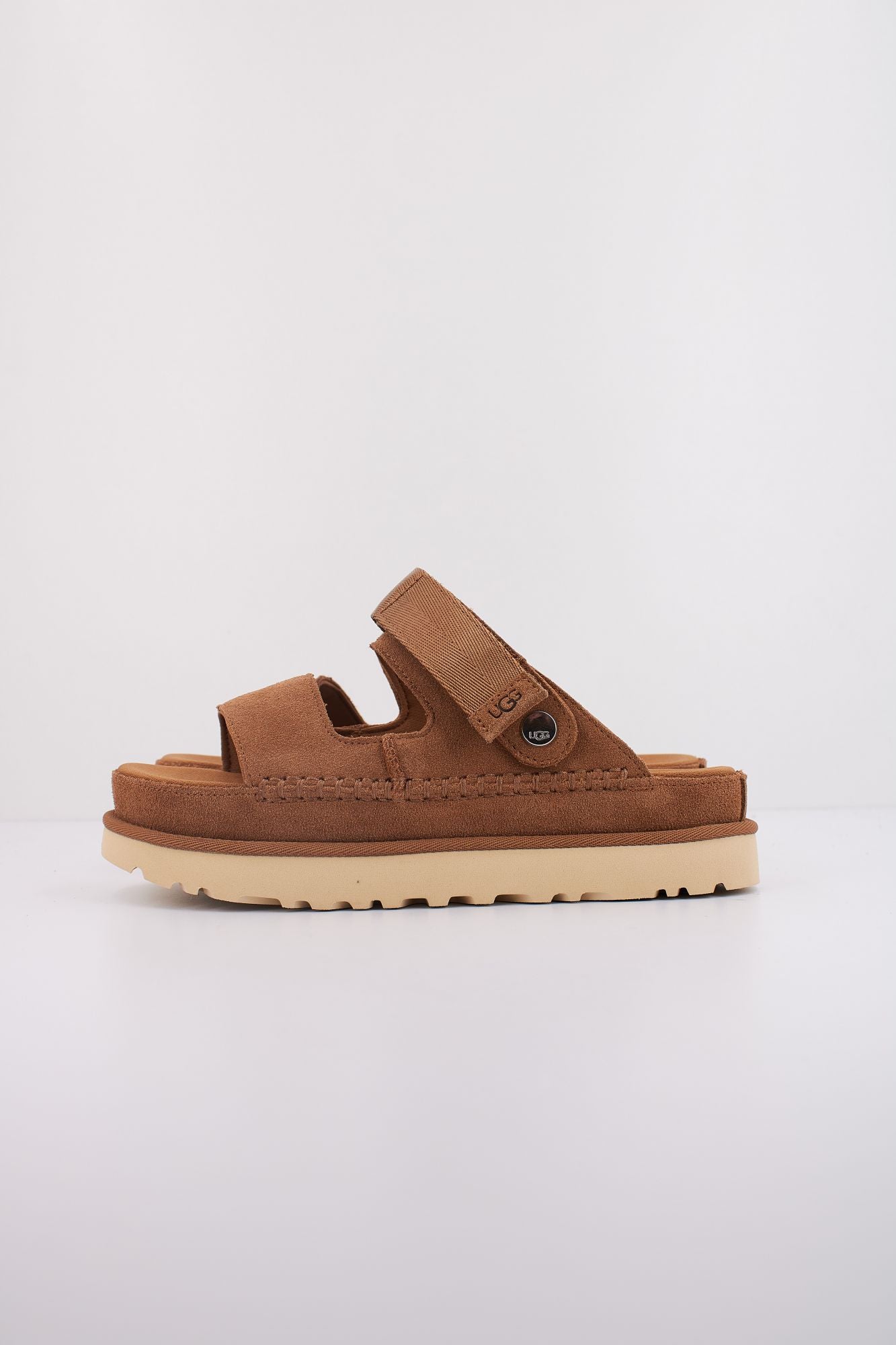 UGG W GOLDENSTAR GLIDE en color MARRON (1)