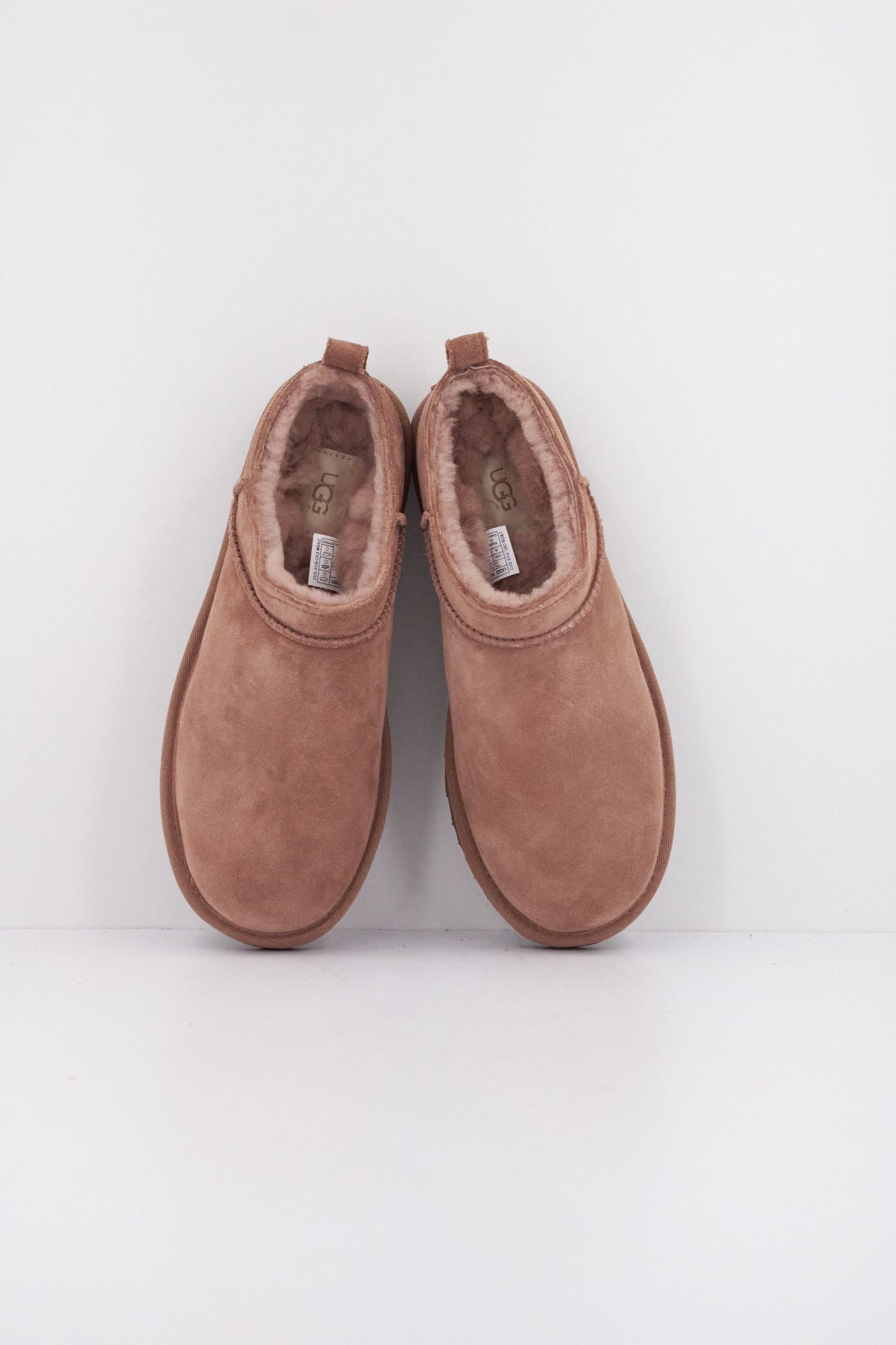 UGG W CLASSIC MICRO en color MARRON (3)