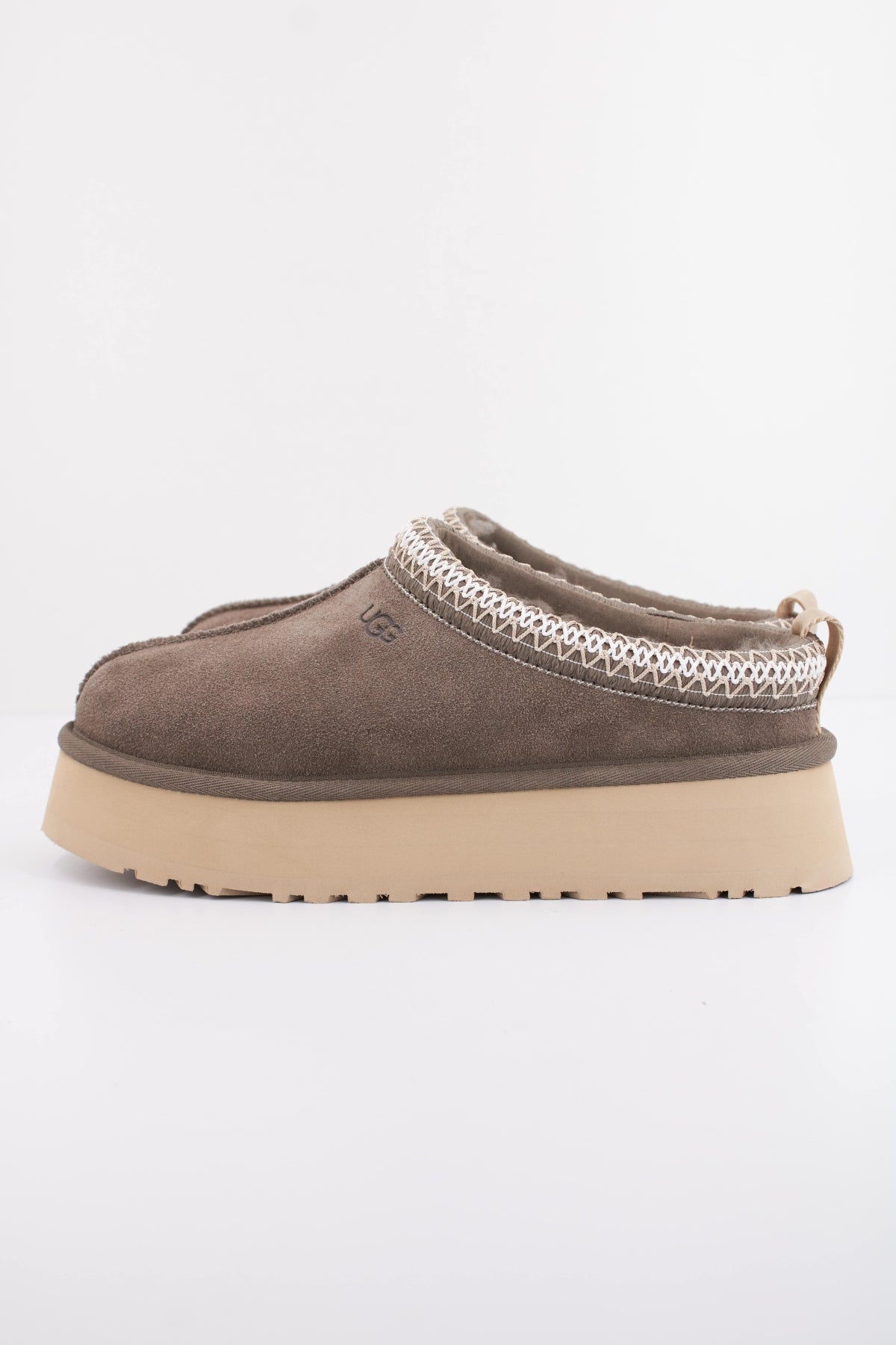 UGG W TAZZ II en color GRIS (1)