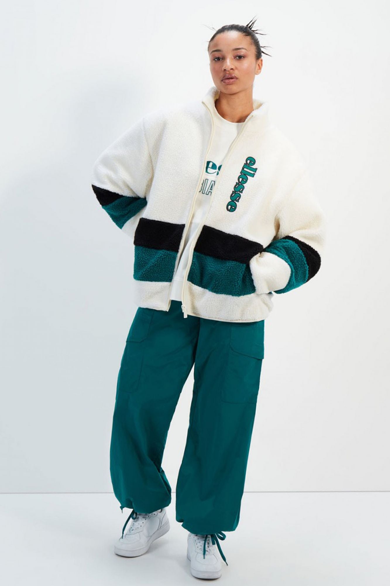 ELLESSE TALARICO JACKET en color BLANCO (2)