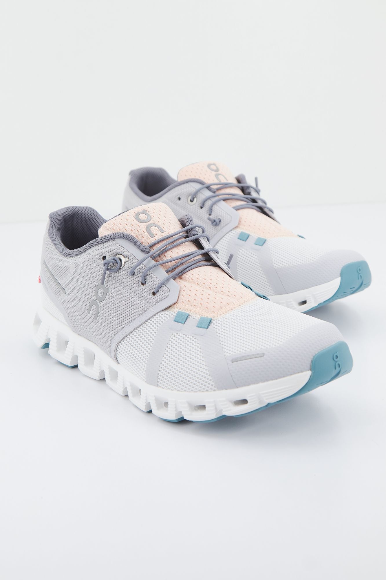 ON RUNNING CLOUD 5 PUSH en color BLANCO (2)