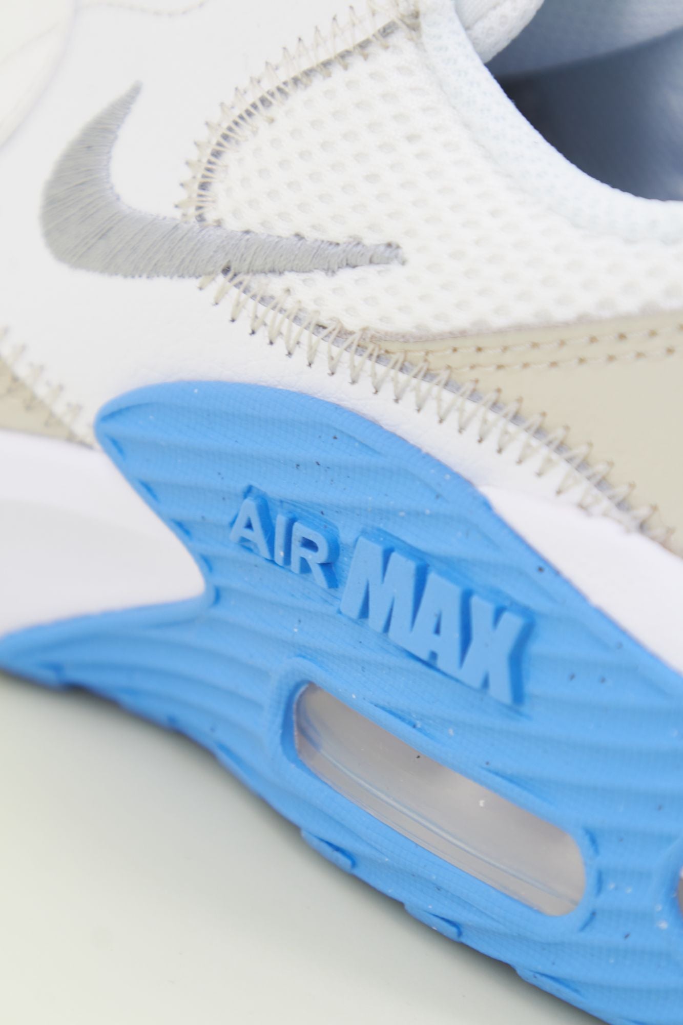NIKE EXCEEE en color BLANCO (3)