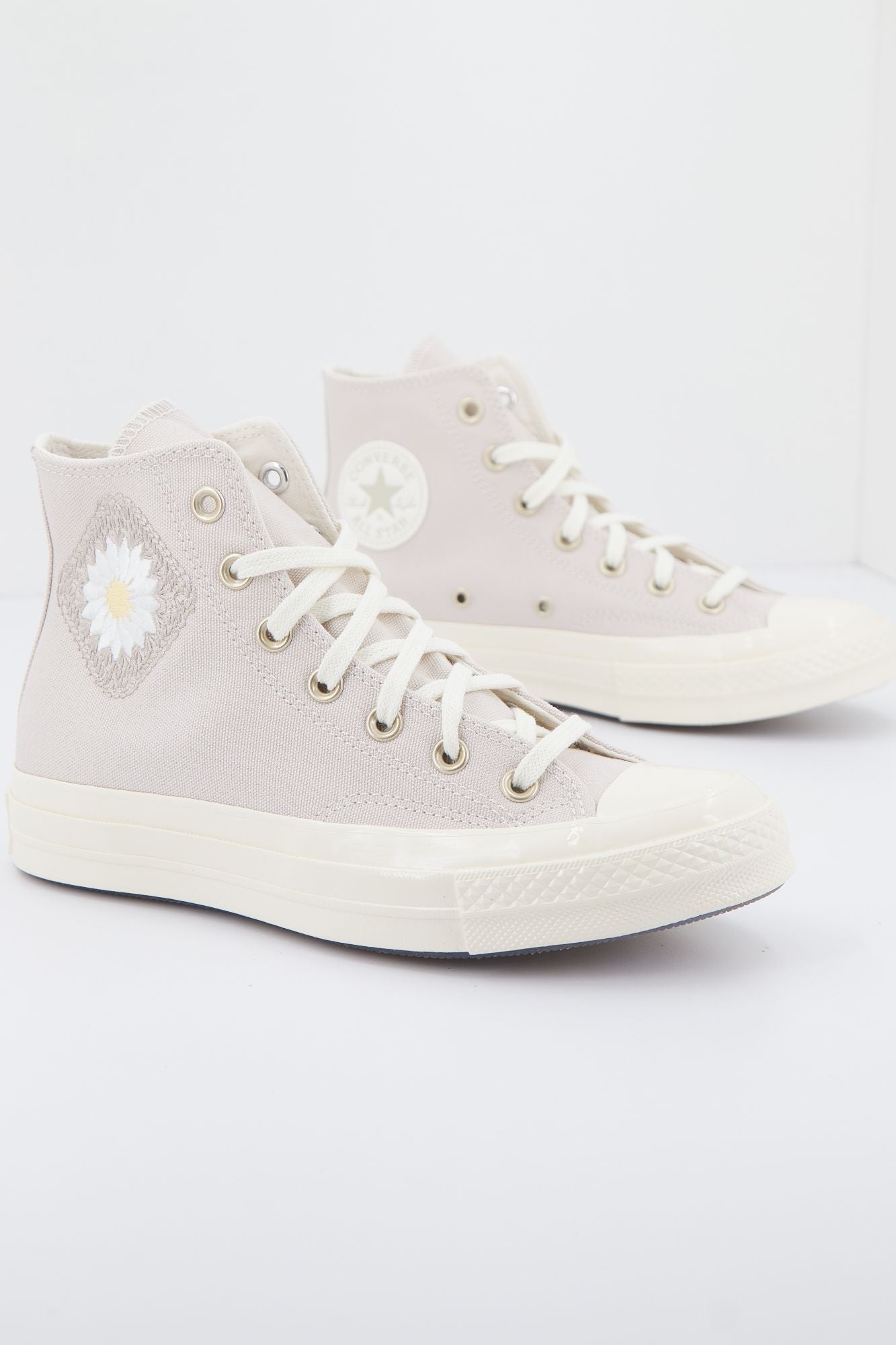 CONVERSE CHUCK 70 HI en color BEIS (2)