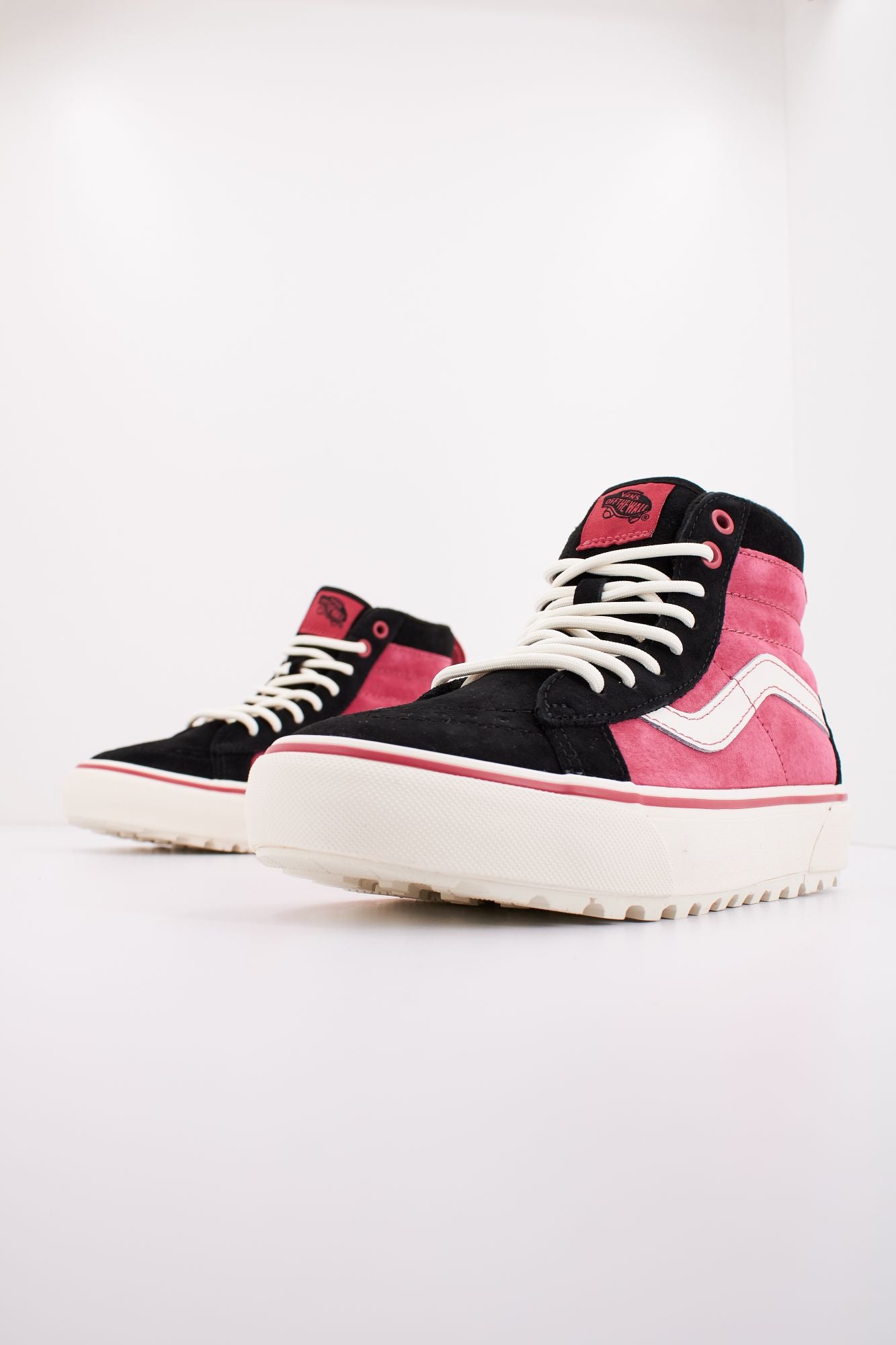 VANS SK8-HI MTE-1 en color ROSA (2)